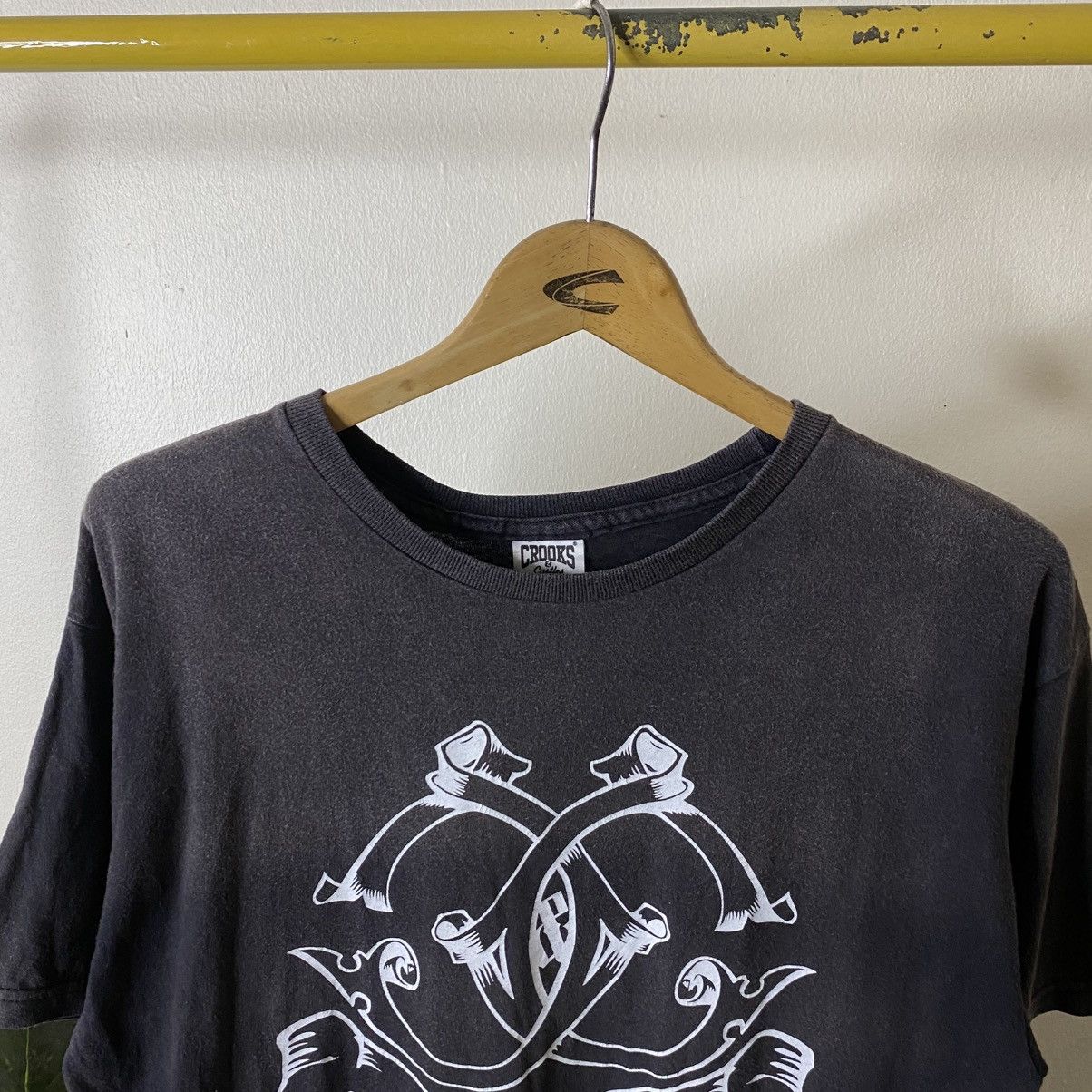 Crooks & Castles Vintage Y2K Crook & Castles Cross Skulls Sunfafed Streetwear Size US M / EU 48-50 / 2 - 3 Thumbnail