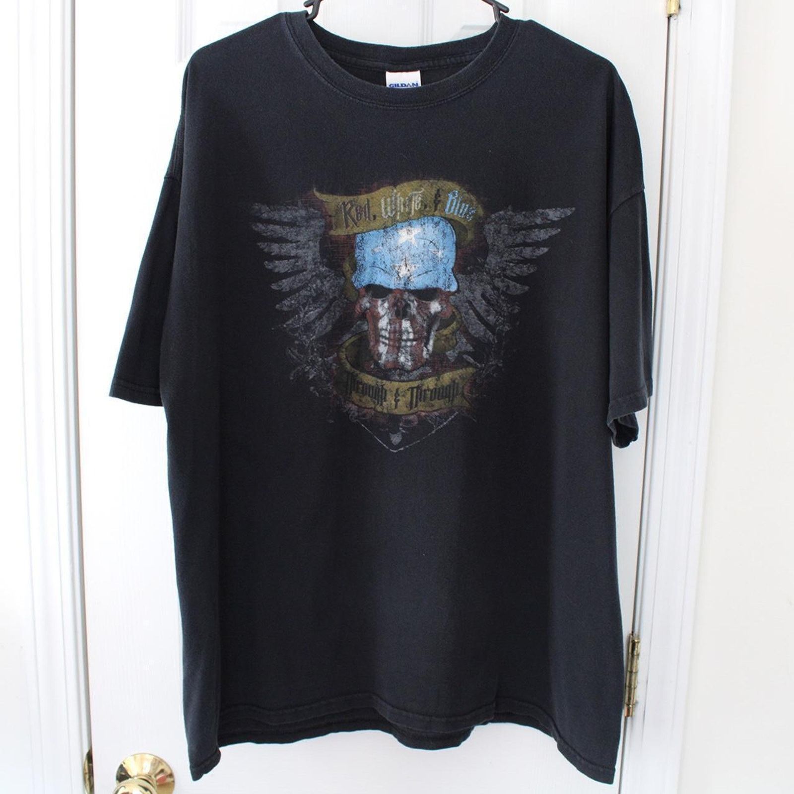 Vintage Y2K 2000's Black Skull and American Flag Graphic Tee Size US XL / EU 56 / 4 - 3 Thumbnail