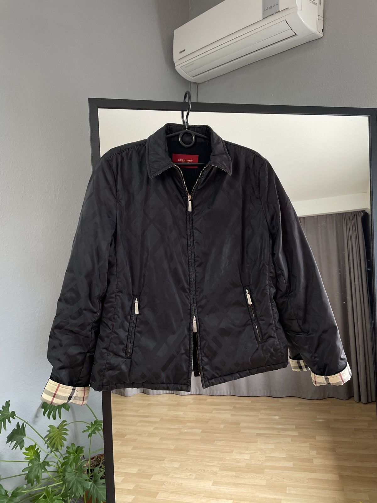 Burberry Burberry Nova Check Woman’s Jacket Size M / US 6-8 / IT 42-44 - 1 Thumbnail