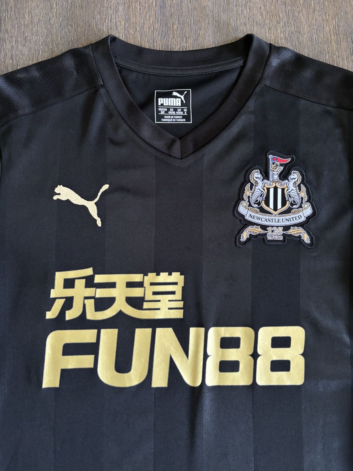 Puma Newcastle United 2017/18 Puma Third Kit Size US S / EU 44-46 / 1 - 2 Thumbnail