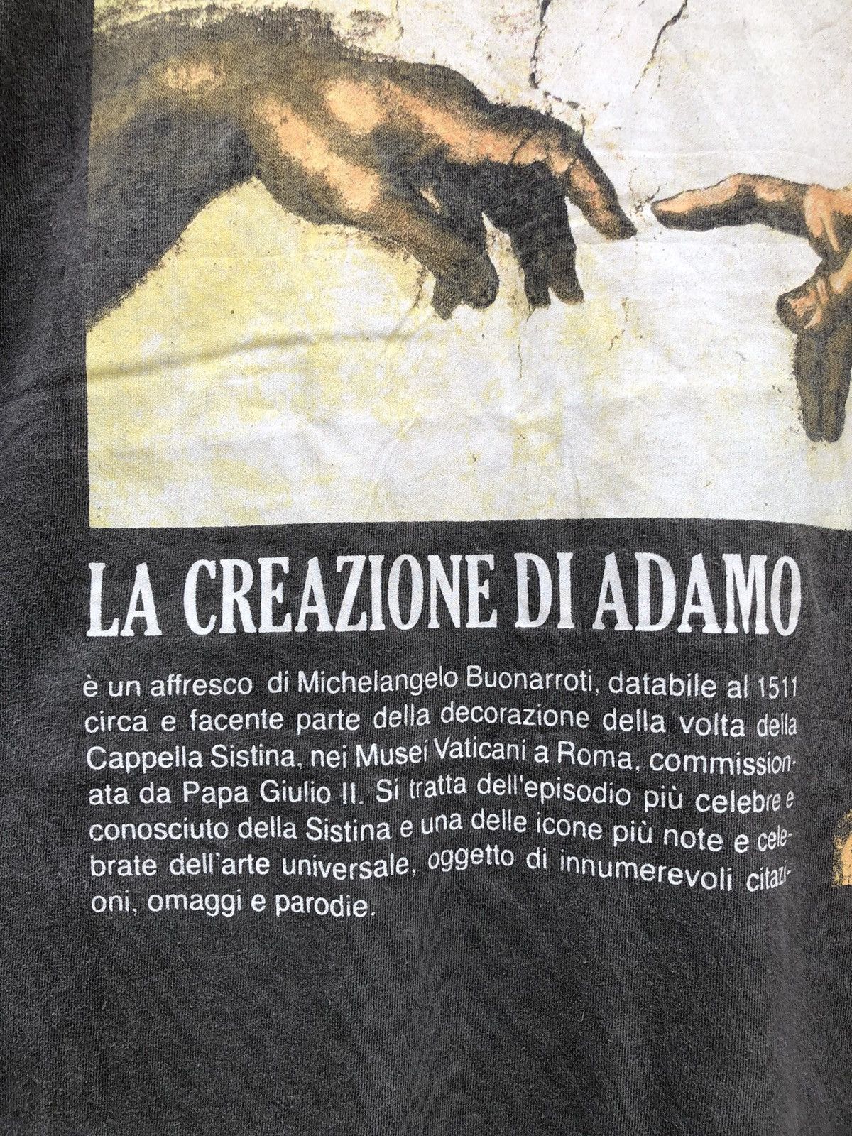 Vintage Vintage Sunfaded Michelangelo Famous Fresco Art Tshirt Size US L / EU 52-54 / 3 - 5 Thumbnail