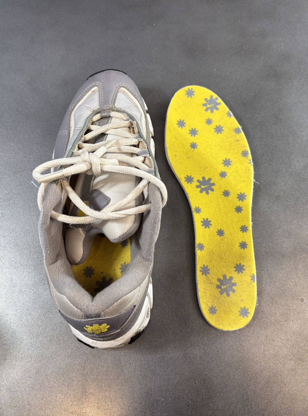 Nike 2001 Nike Runamok String 2000s Vintage Airmax Polaroid Moc 9 Size US 9 / IT 39 - 3 Thumbnail