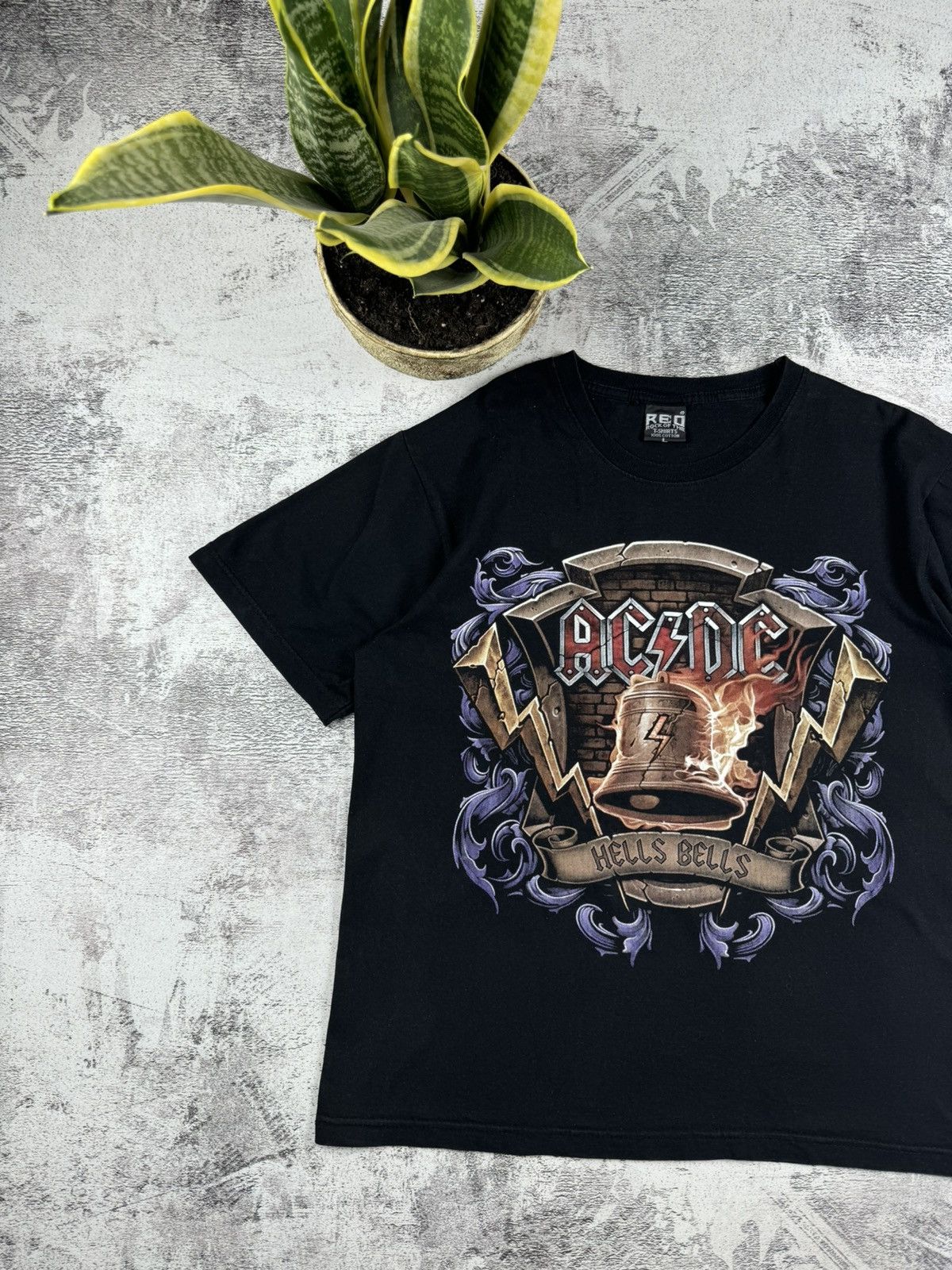 AC/DC ACDC Hells Bells Album Tour 90S-00S Faded T-Shirt Tee Size US L / EU 52-54 / 3 - 3 Thumbnail