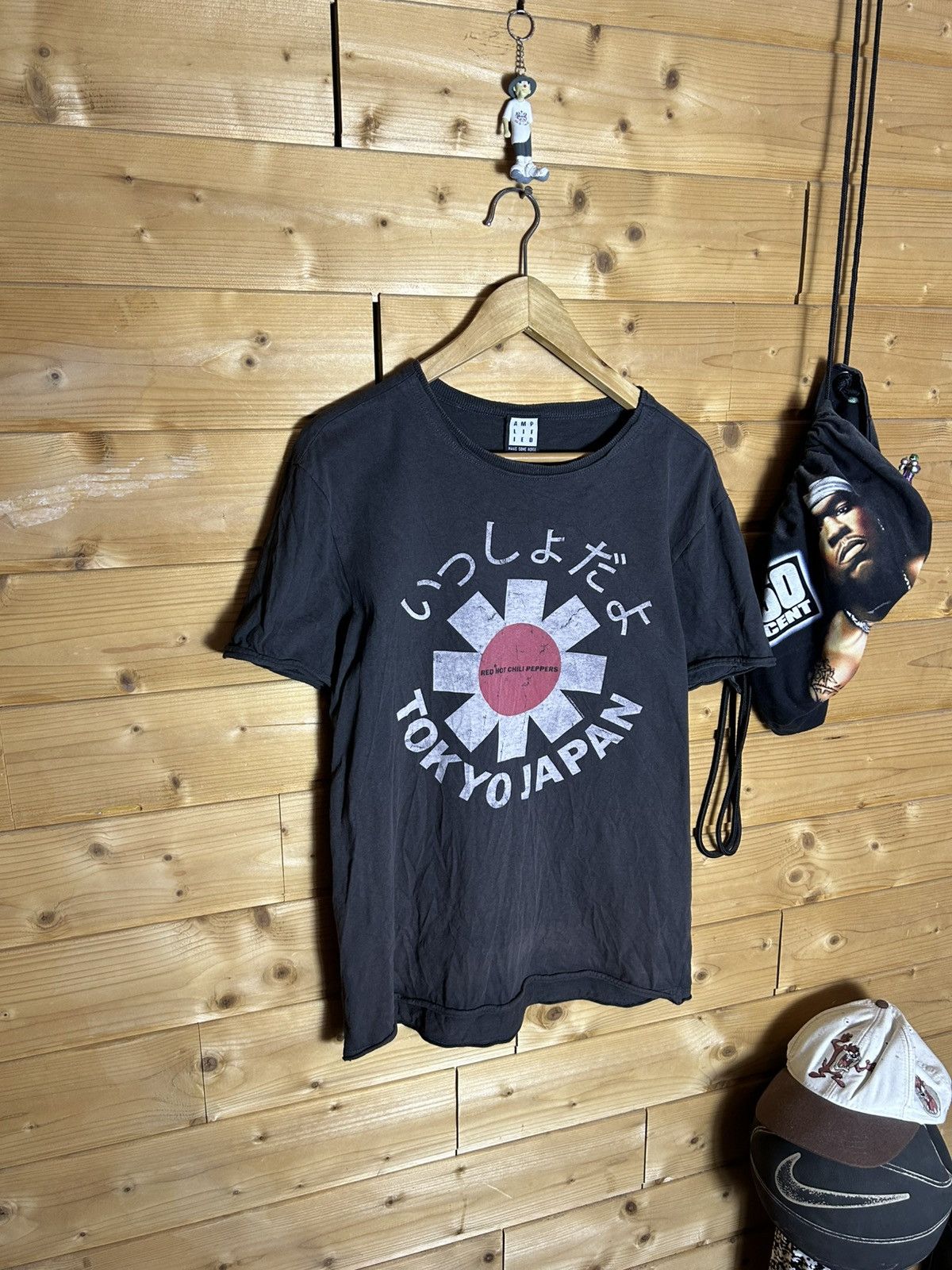 Amplified Red Hot Chili Peppers Tokyo Japan Tee Size US L / EU 52-54 / 3 - 1 Thumbnail