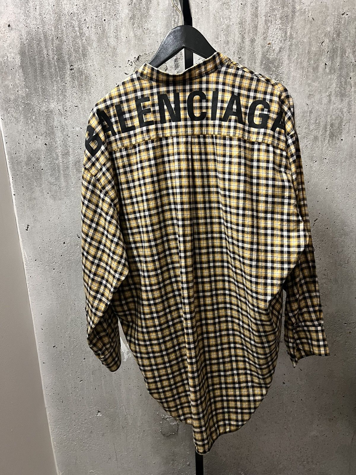 Balenciaga Balenciaga Oversized Flannel Shirt Size US S / EU 44-46 / 1 - 2 Thumbnail