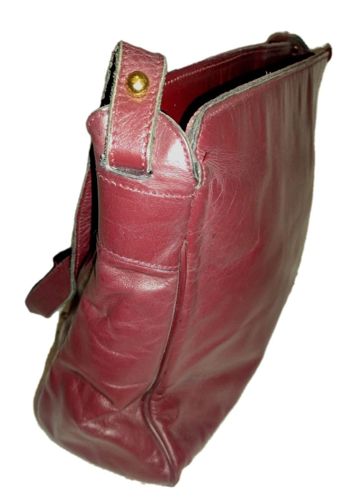 Etienne Aigner VTG 70s Aigner Burgundy Leather Shoulder Bag Chunky A Size ONE SIZE - 7 Thumbnail