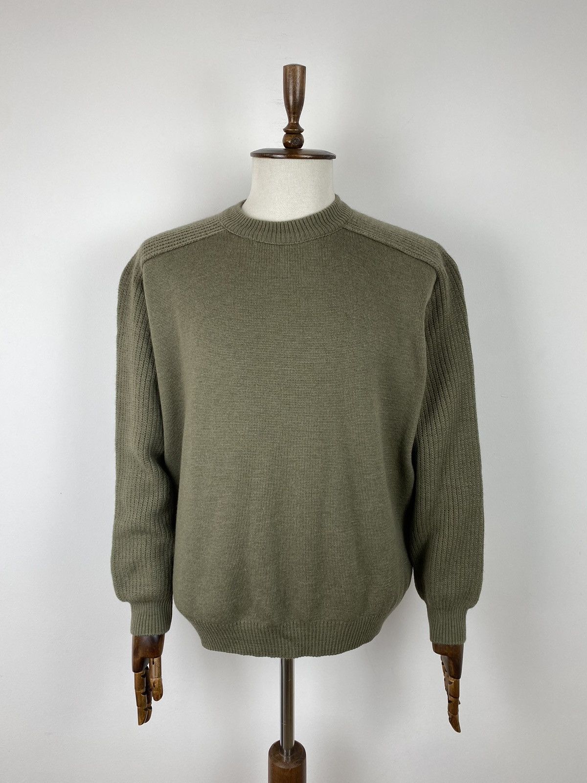 Barbour Vintage Barbour England Wool Crew Neck Sweater sz 48/122 Cm Size US L / EU 52-54 / 3 - 1 Thumbnail