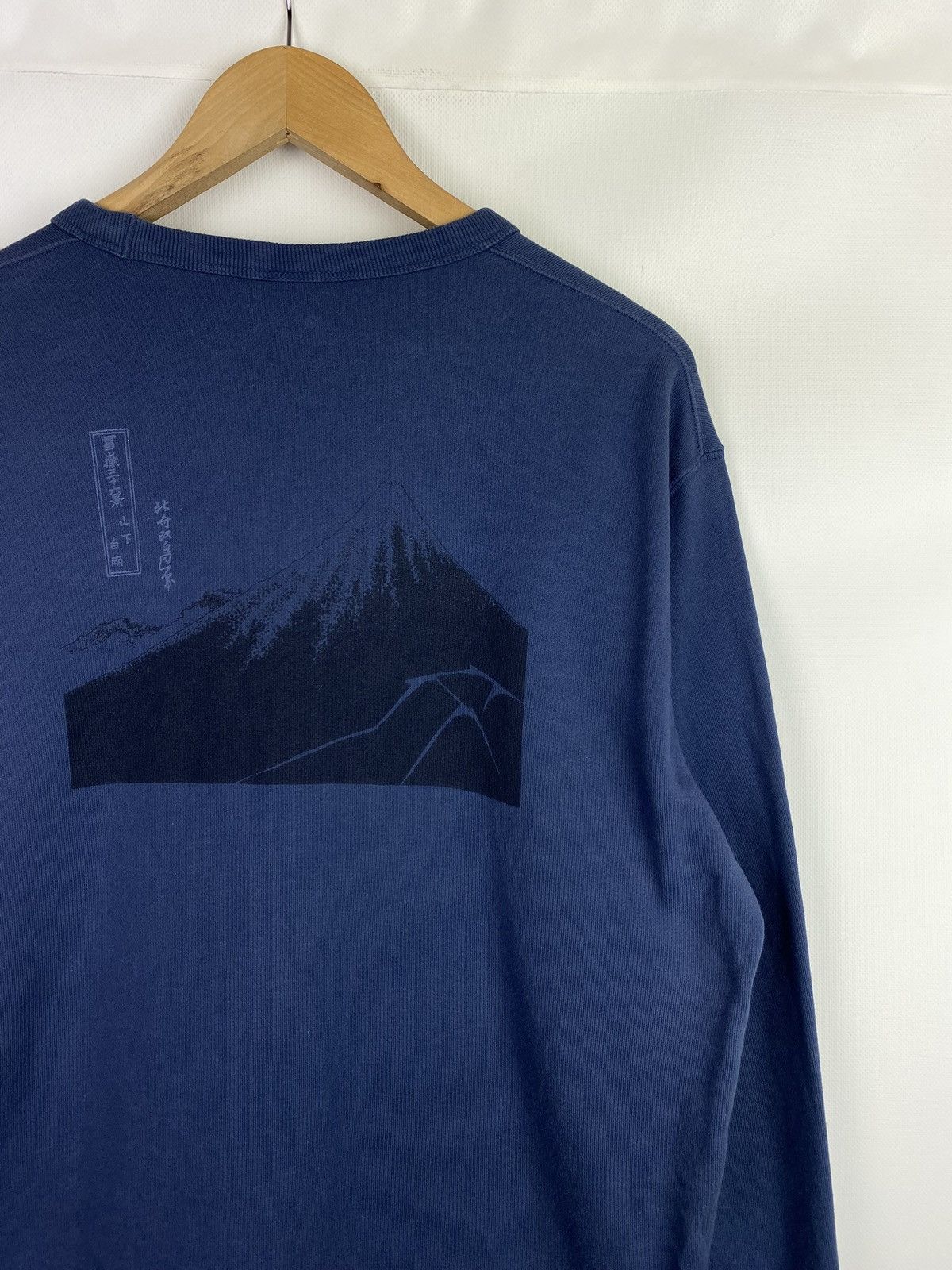 Japanese Brand × Uniqlo Uniqlo Hokusai Blue Japanese style sweatshirt pullover Size US M / EU 48-50 / 2 - 19 Thumbnail