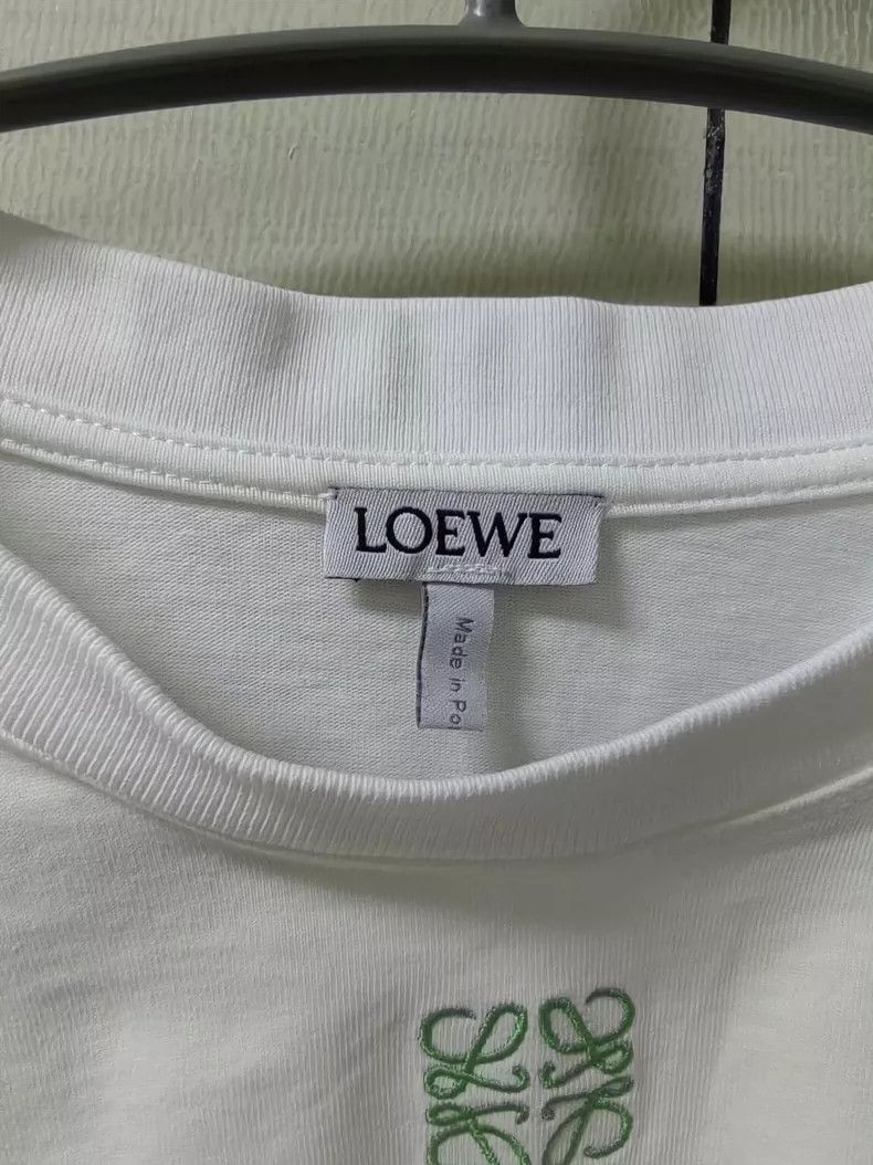 Loewe LOEWE White wide length short T Size S / US 4 / IT 40 - 5 Thumbnail