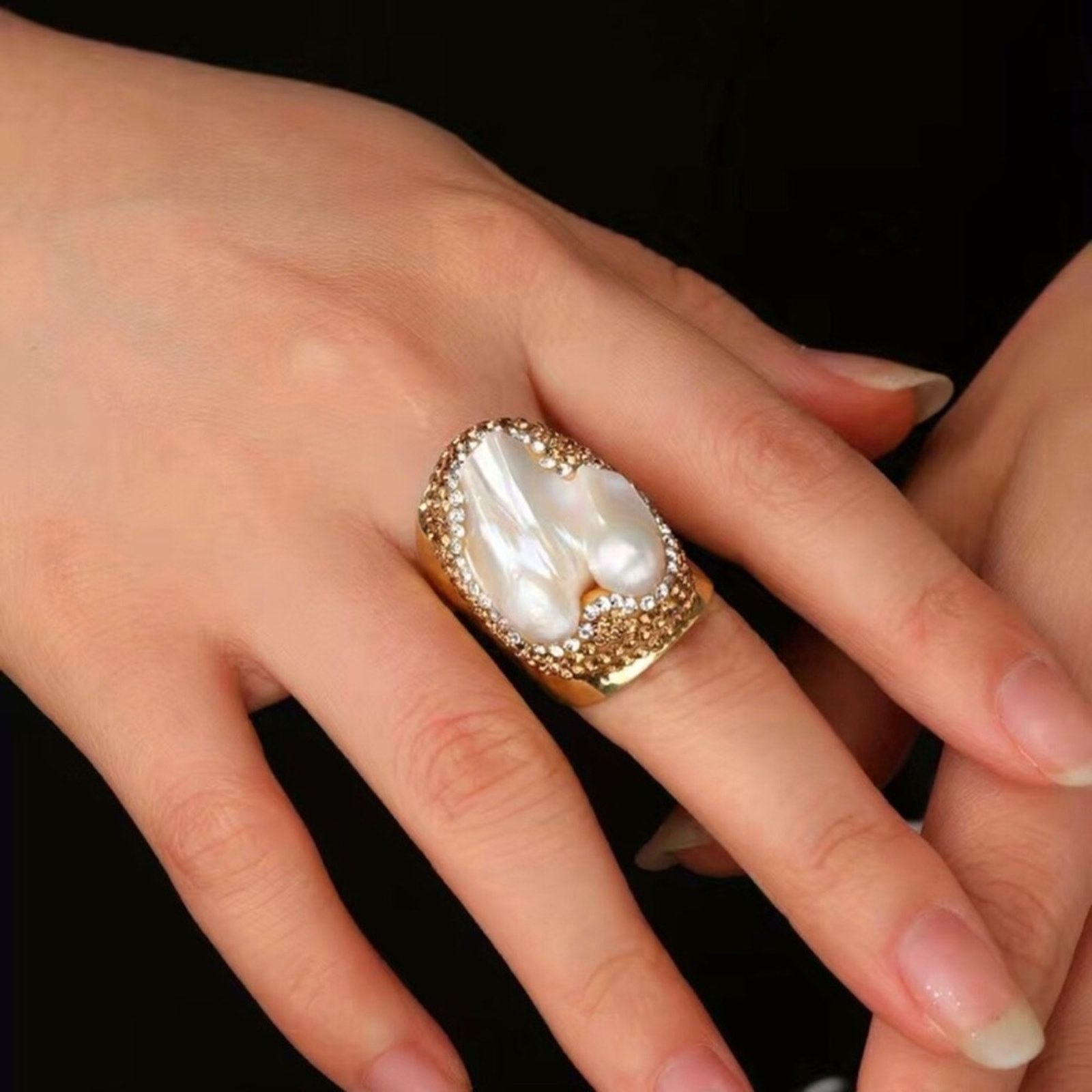 Jewelry Ladies genuine baroque fresh water pearl gold band ring NIB Size ONE SIZE - 10 Thumbnail