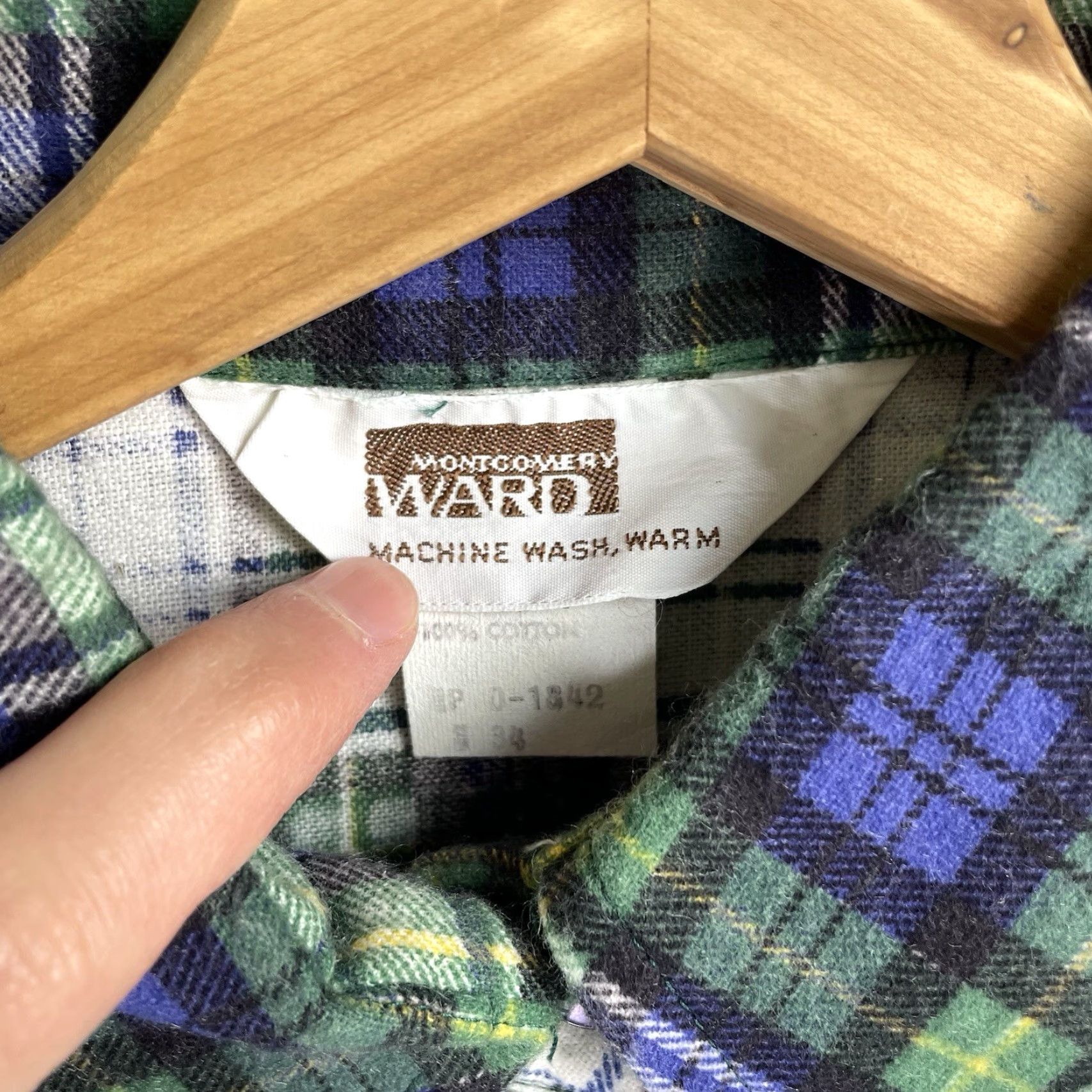 Vintage VINTAGE Montgomery Ward Flannel Shirt Mens XS Blue Cotton Plaid 70s 70s Printed Button-Up Long Sleeve Size US XS / EU 42 / 0 - 6 Thumbnail