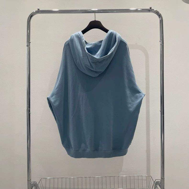 Givenchy Givenchy Chest Logo Haze Blue Printed Embroidered Hoodie Size US L / EU 52-54 / 3 - 2 Thumbnail