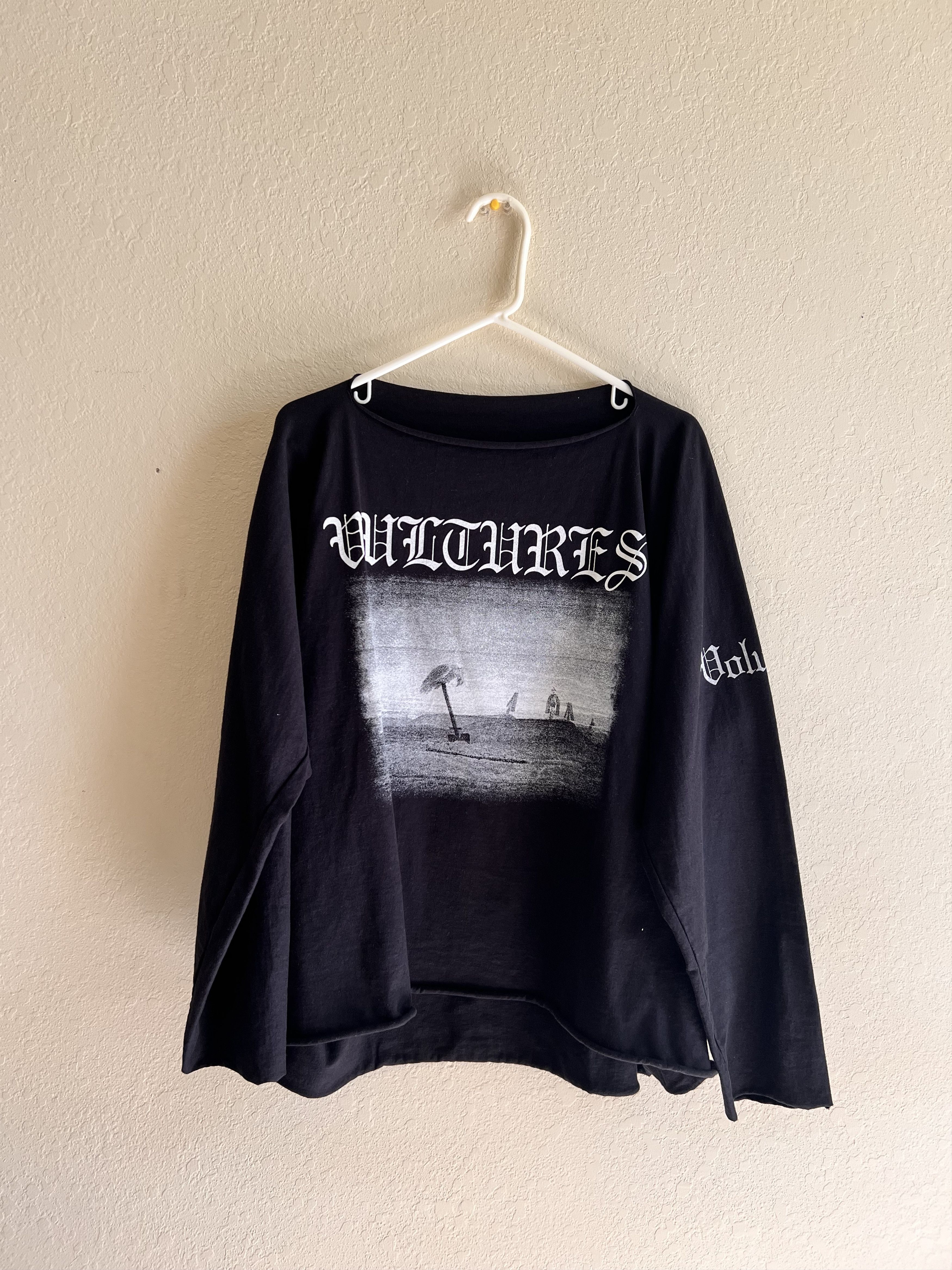 Yeezy VULTURES LONG SLEEVE SIZE 1 Size US L / EU 52-54 / 3 - 4 Thumbnail