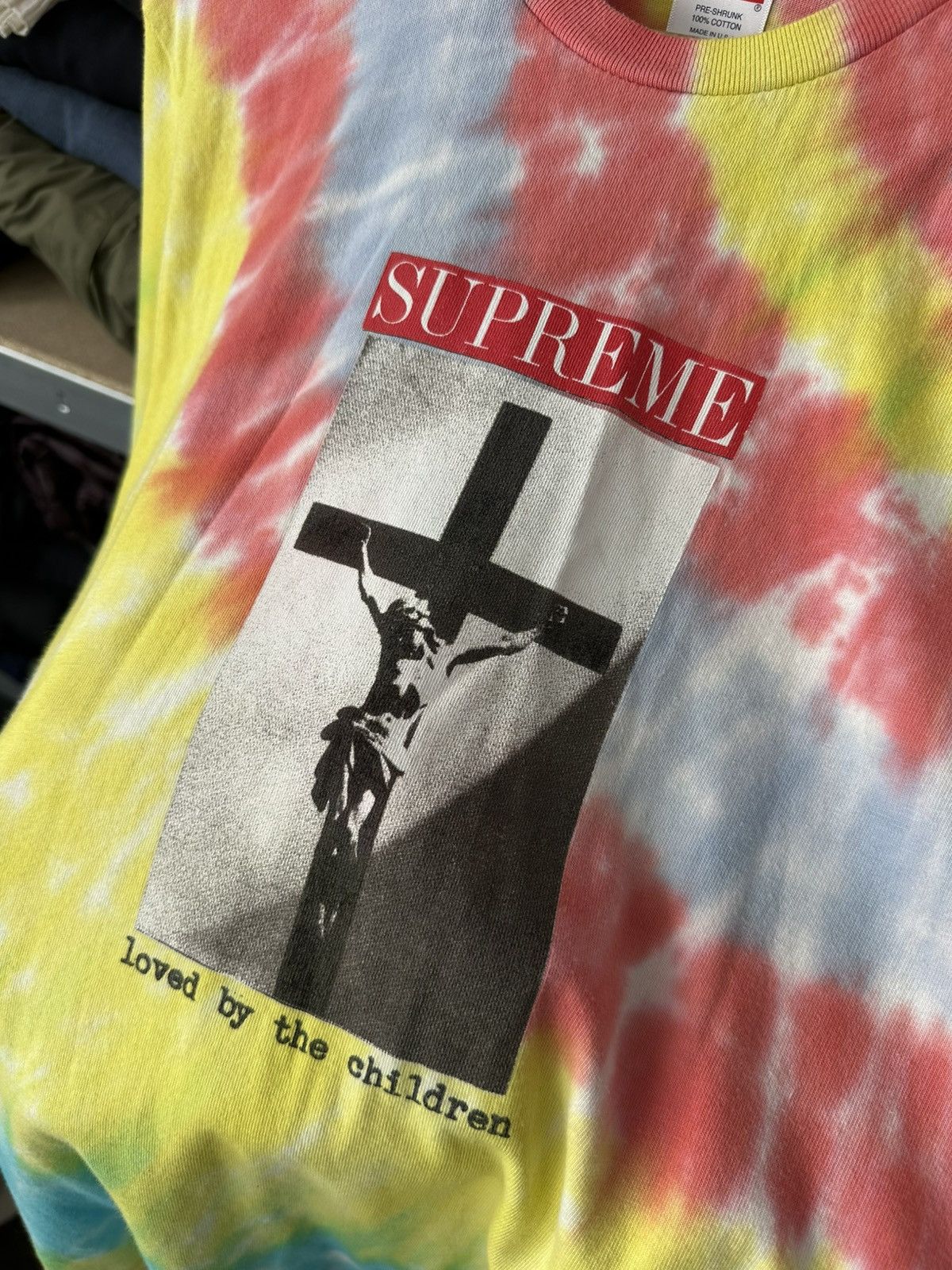 Supreme Supreme T-Shirt Loved By The Children Logo Tie Dye Y2K Tee Size US M / EU 48-50 / 2 - 6 Thumbnail