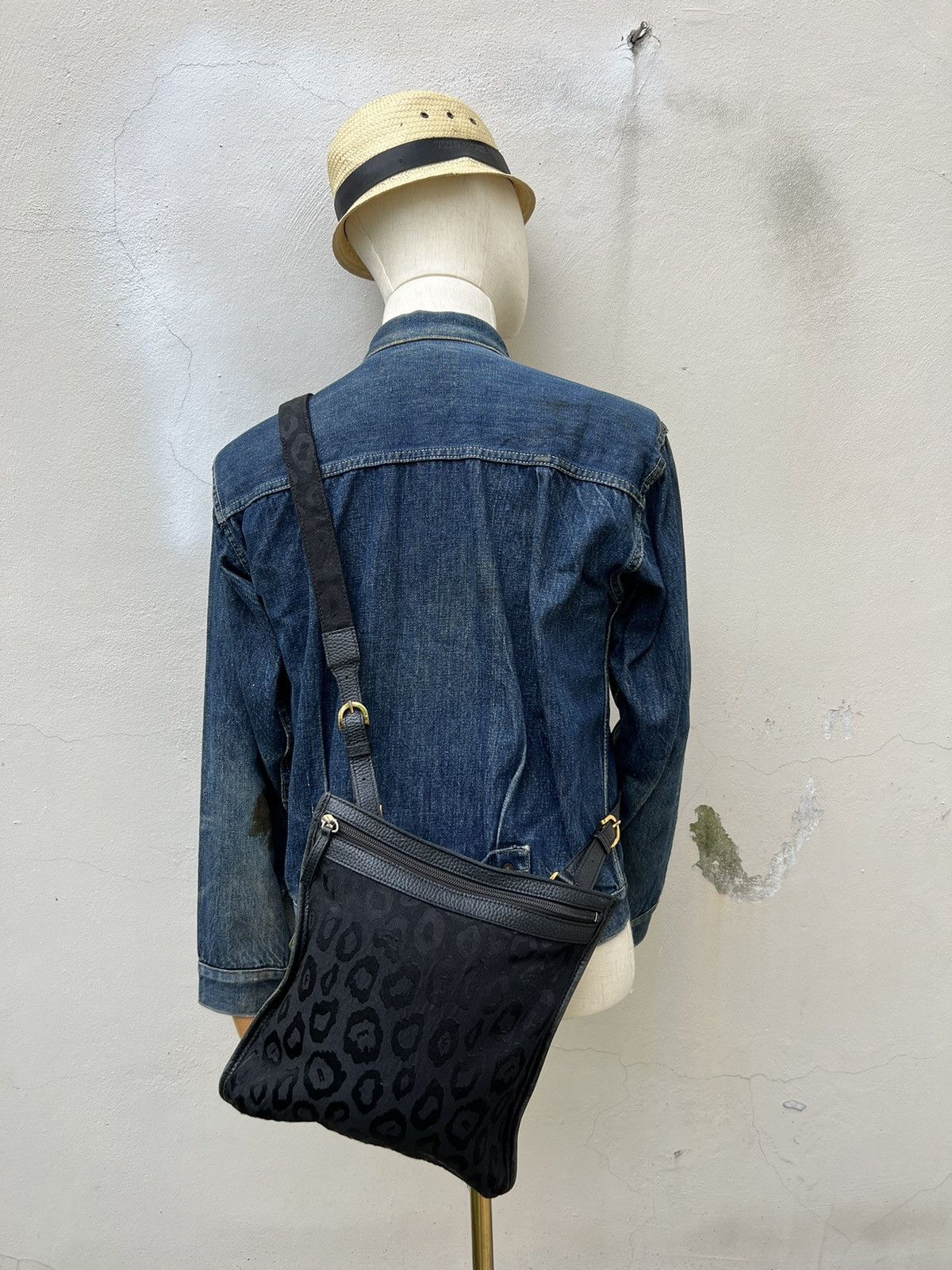 Leather Vintage FEILER Germany Hybrid Leather Jacquard Sling Bag Size ONE SIZE - 3 Thumbnail