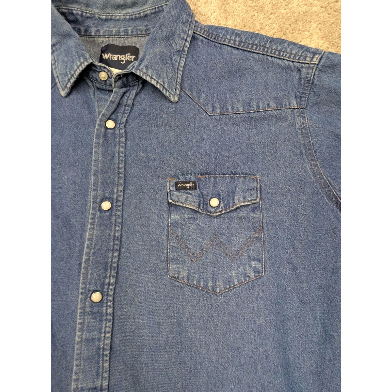 Wrangler Wrangler Jac Shirt 2XLT Blue Denim Button Up Long Sleeve Western Pockets Mens Size US XXL / EU 58 / 5 - 4 Thumbnail
