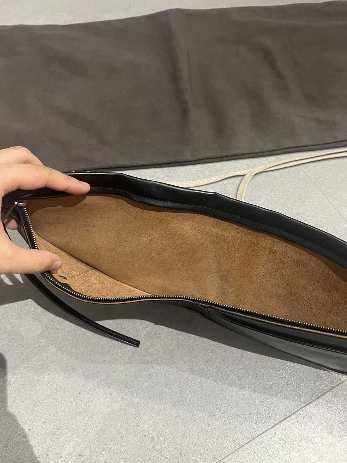 Rick Owens SS19 Rick Owens Babel Horse Leather Money Belt Bag Size ONE SIZE - 6 Thumbnail