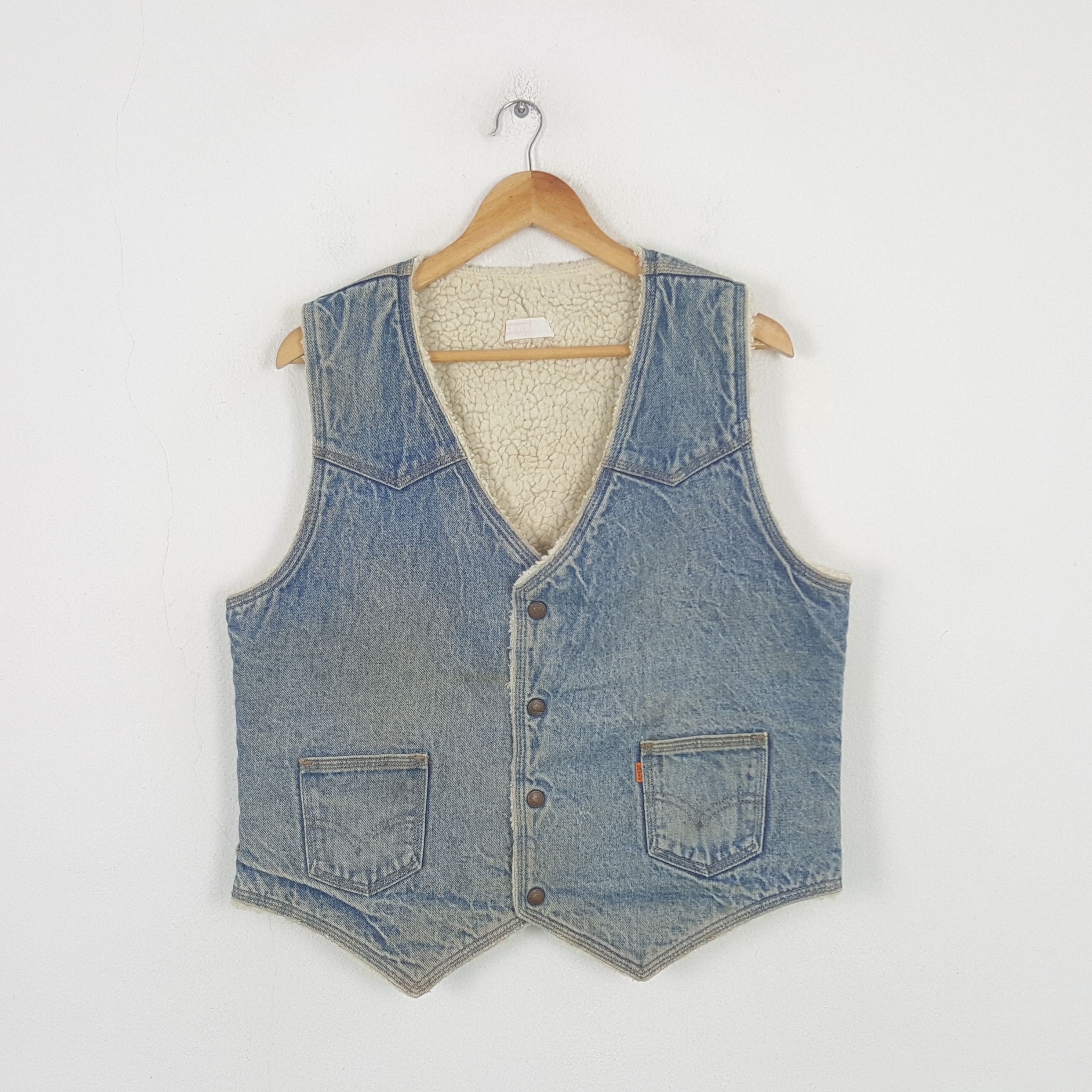 Levi's Vintage Levi's Strauss 80's Sherpa Denim Vest Jacket Size US M / EU 48-50 / 2 - 1 Thumbnail