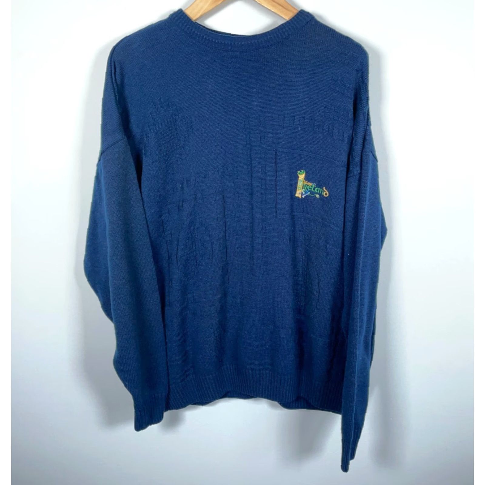 Vintage VINTAGE Ireland Textured Knit Sweater Men's 2XL Blue Crewneck Acrylic Knit Embroidered Size US XXL / EU 58 / 5 - 2 Thumbnail