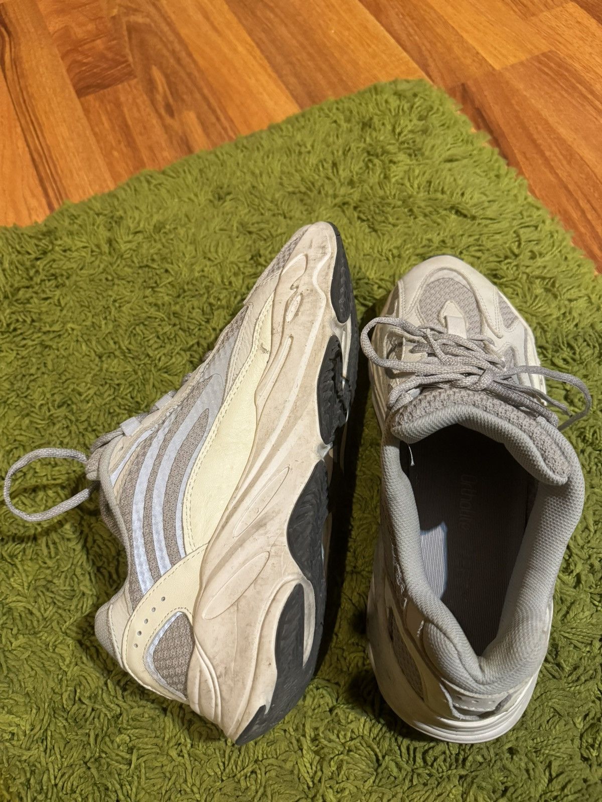 Yeezy Adidas yeezy 700 static Size US 11 / EU 44 - 6 Thumbnail