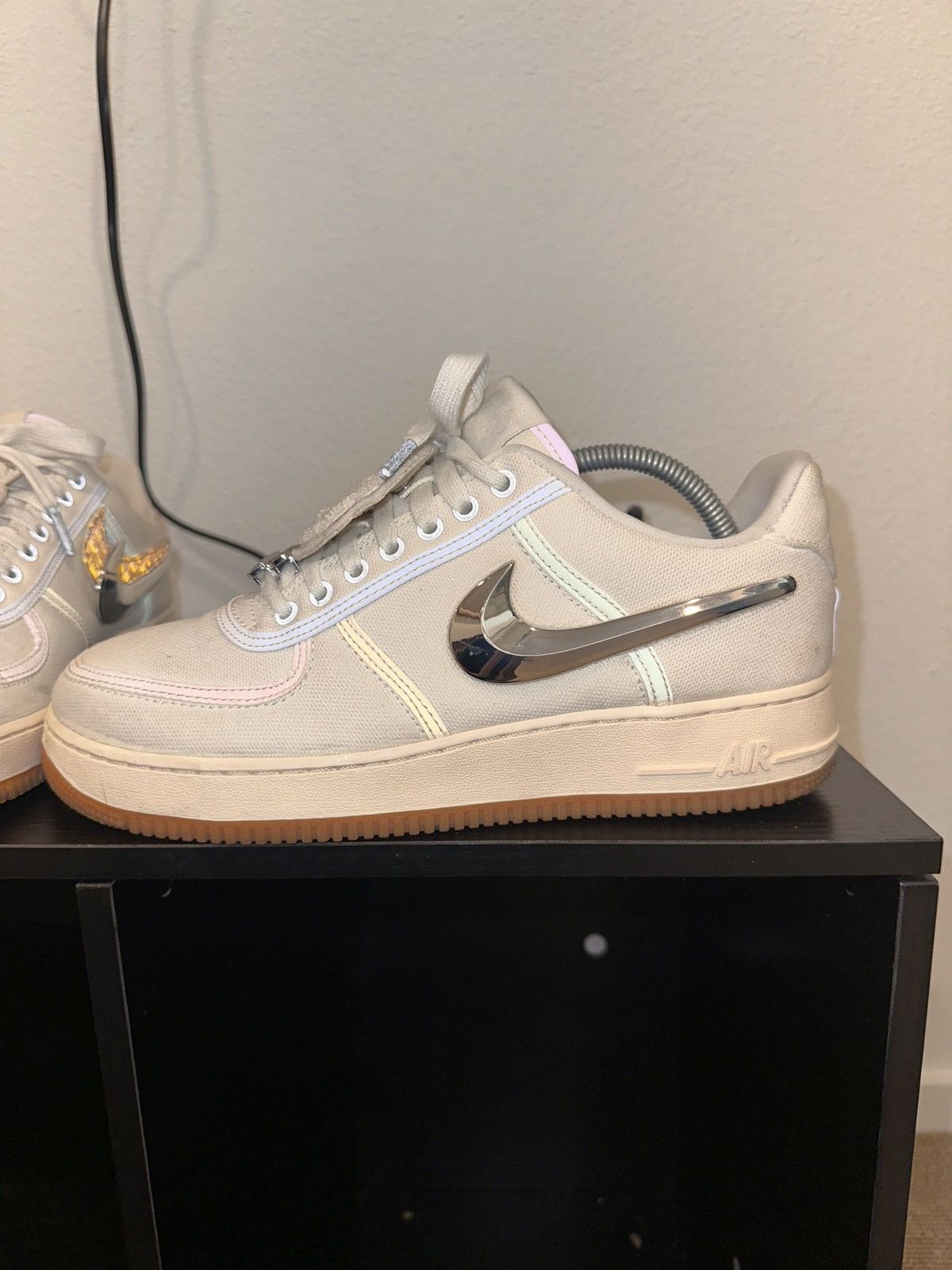 travis scott sails