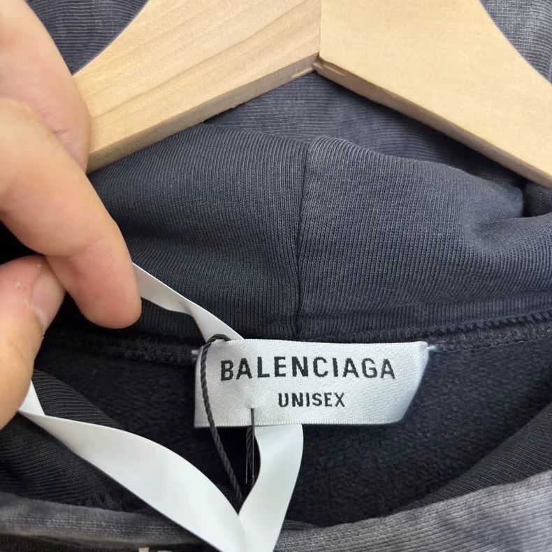 Balenciaga Balenciaga Valentine's Day Limited Edition 520 Washed Grey Size US L / EU 52-54 / 3 - 4 Thumbnail