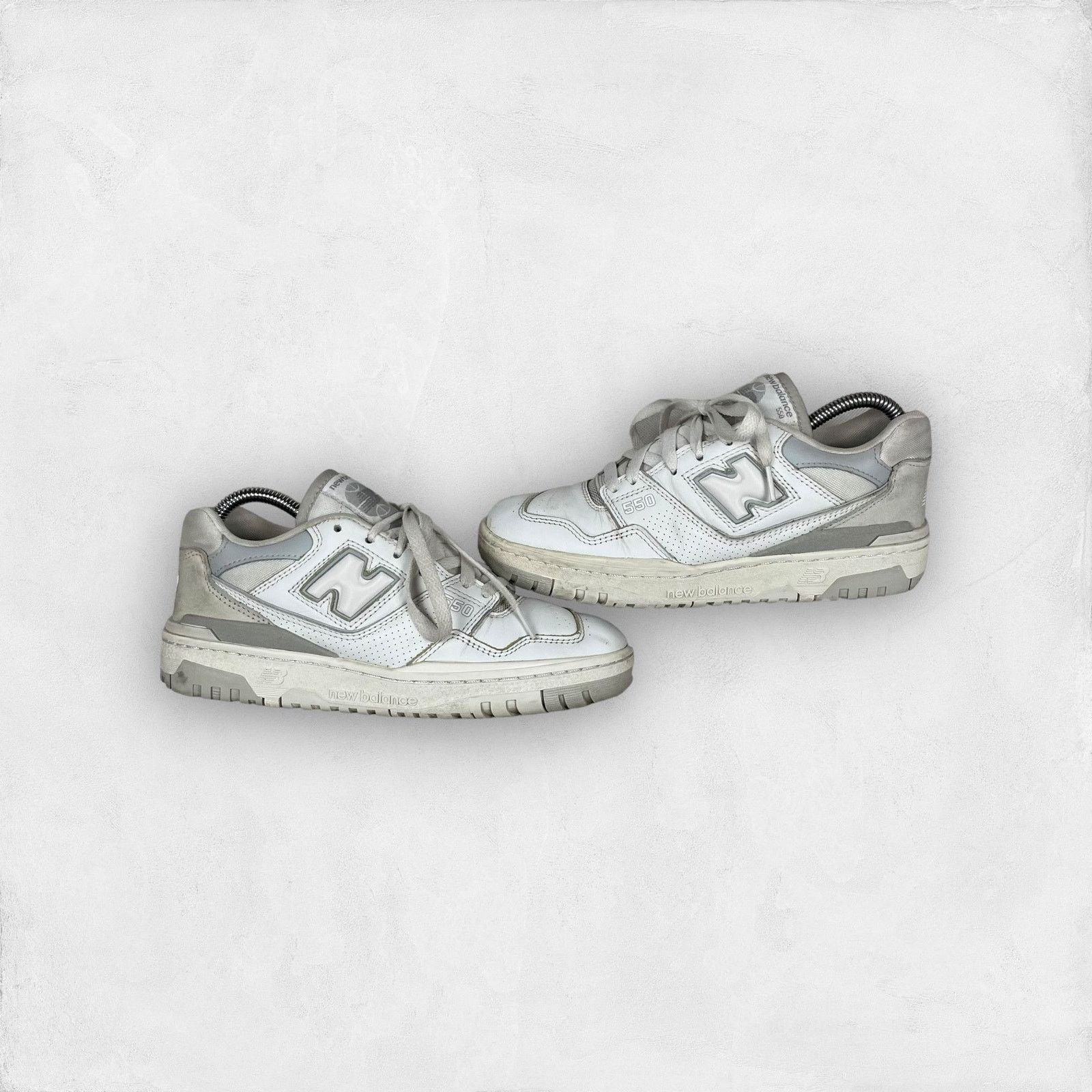 New Balance New Balance 550 BBW550CB Women's White Gray Sneakers Shoes 8 Size US 8 / IT 38 - 1 Thumbnail