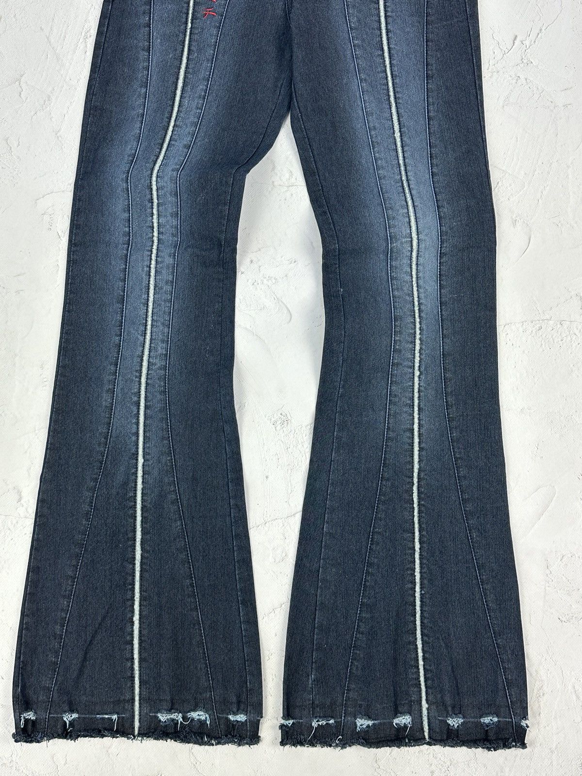 Vintage Y2K Vintage Distressed Flared Jeans Size 30" / US 8 / IT 44 - 4 Thumbnail