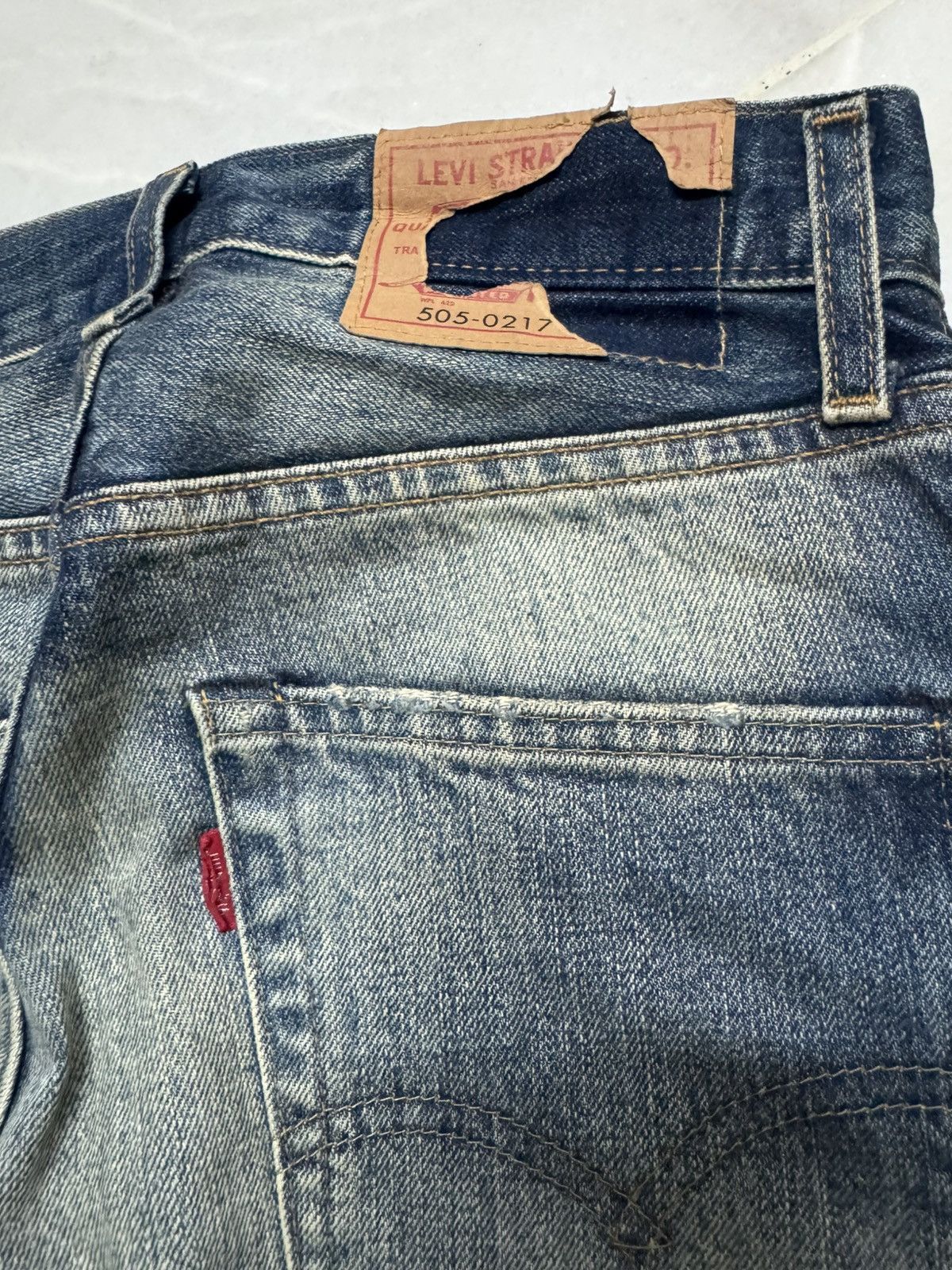 Levi's 💥RARE SELVEDGE💥LEVI'S ( LVC ) 505 BELL BOTTOM BIG E MUDWASH Size US 26 / EU 42 - 19 Thumbnail