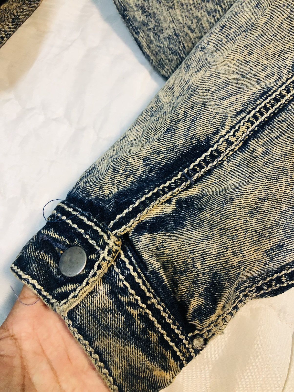 Vintage Distressed Denim Jacket (5) Size US L / EU 52-54 / 3 - 12 Thumbnail