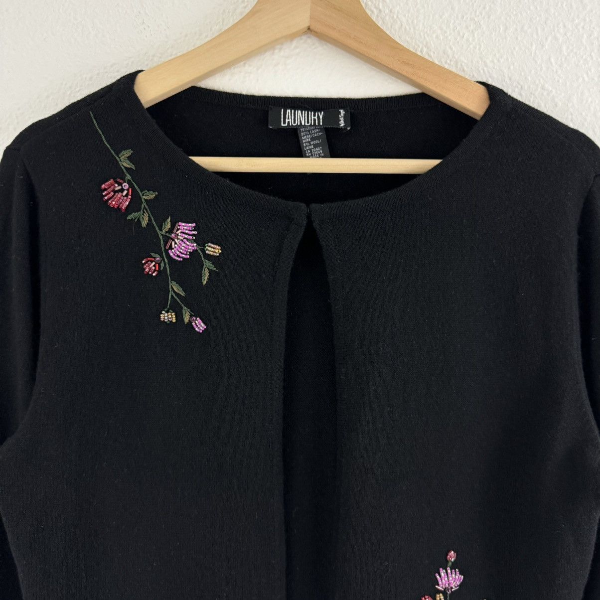 Laundry by Shelli Segal Vintage 90s Black Cashmere Wool Beaded Floral Cropped Shrug Size L / US 10 / IT 46 - 3 Thumbnail