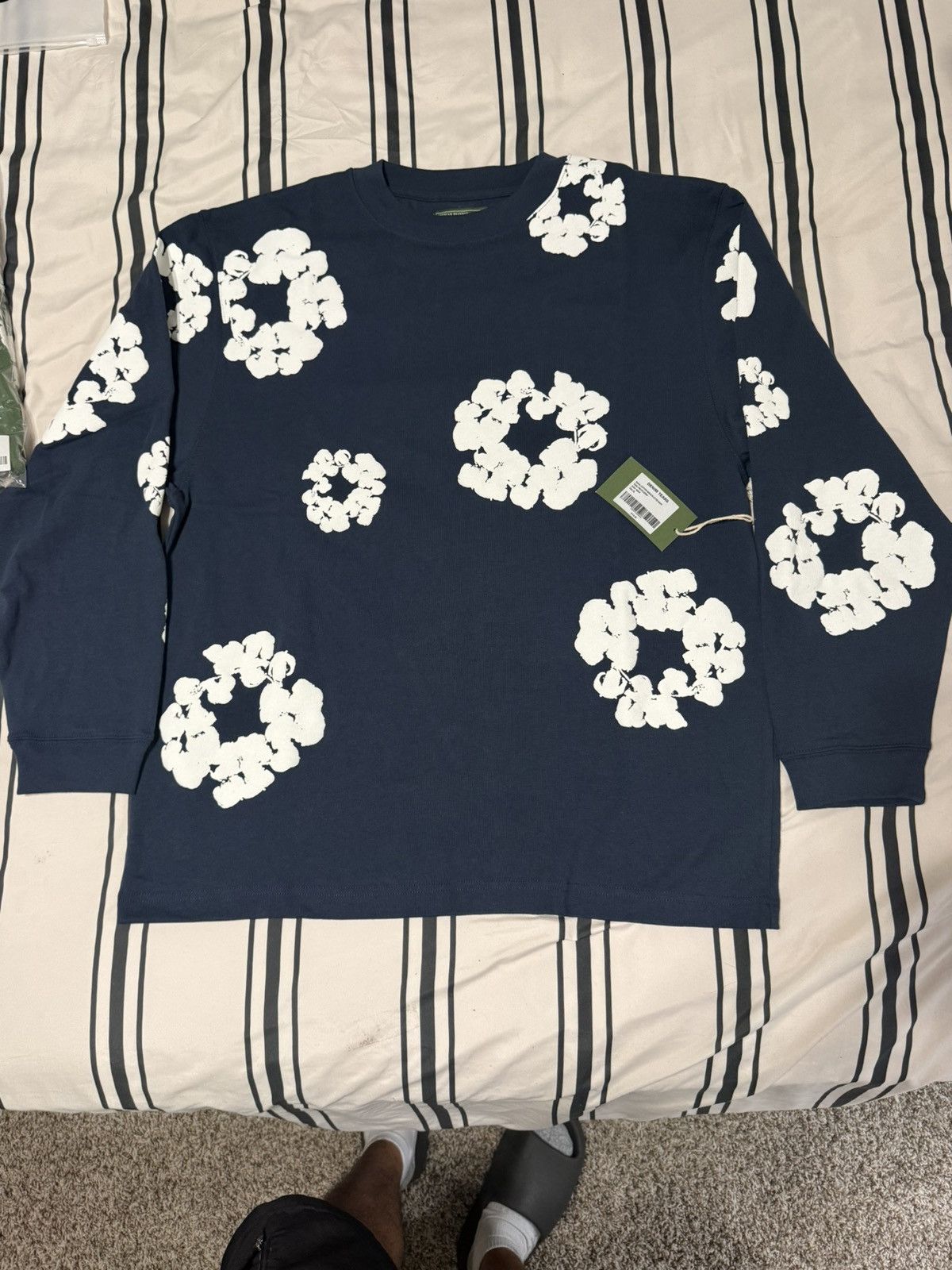 DENIM TEARS Denim Tears Cotton Wreath Long Sleeve Navy Size US XL / EU 56 / 4 - 1 Thumbnail