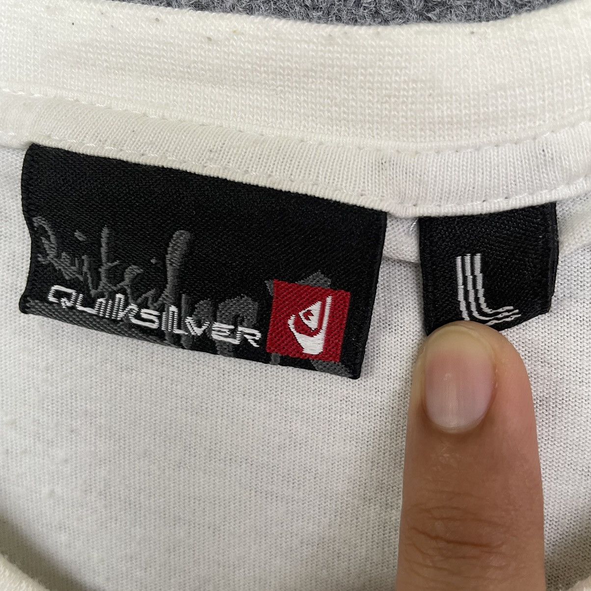 Quiksilver Vintage Y2K Quiksilver Care Label Design T Shirt Size US L / EU 52-54 / 3 - 3 Thumbnail