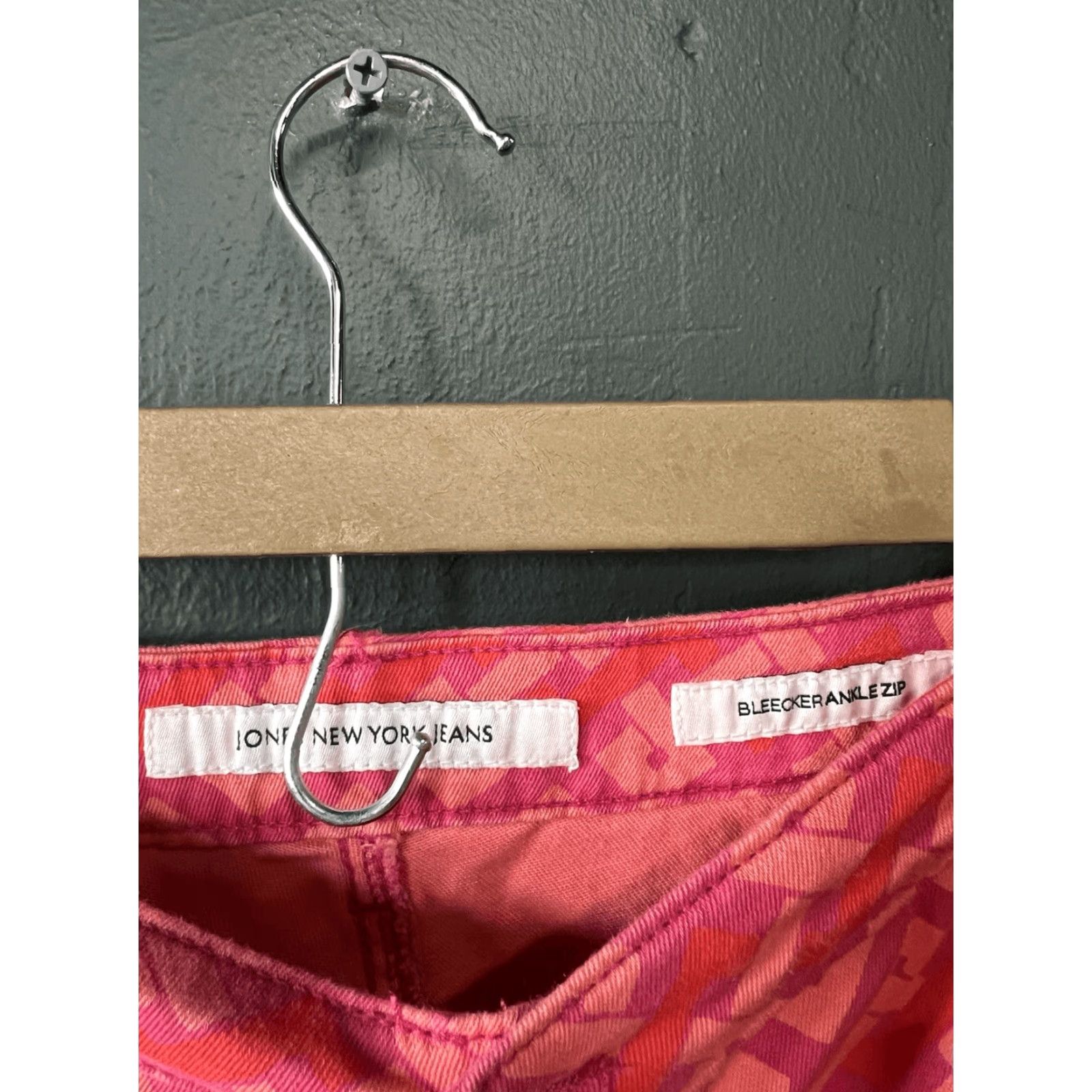 Jones New York Jones New York Womens Jeans Red Stretch Bleecker Ankle Zip Size 20W Size 42" / US 20 - 3 Thumbnail