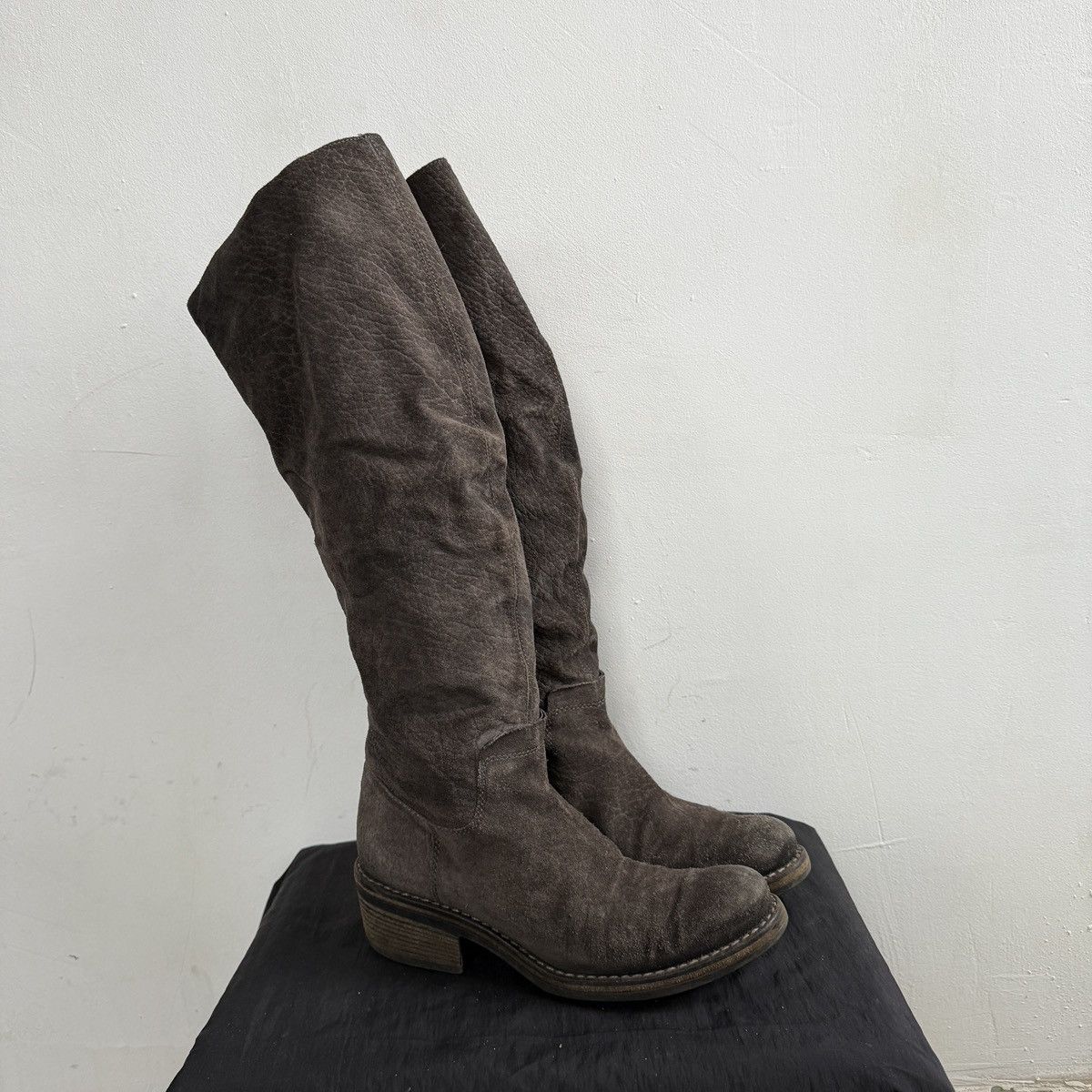Seditionaries Vic Matie Italy Suede Leather Knee High Boots Size US 7.5 / IT 37.5 - 2 Thumbnail