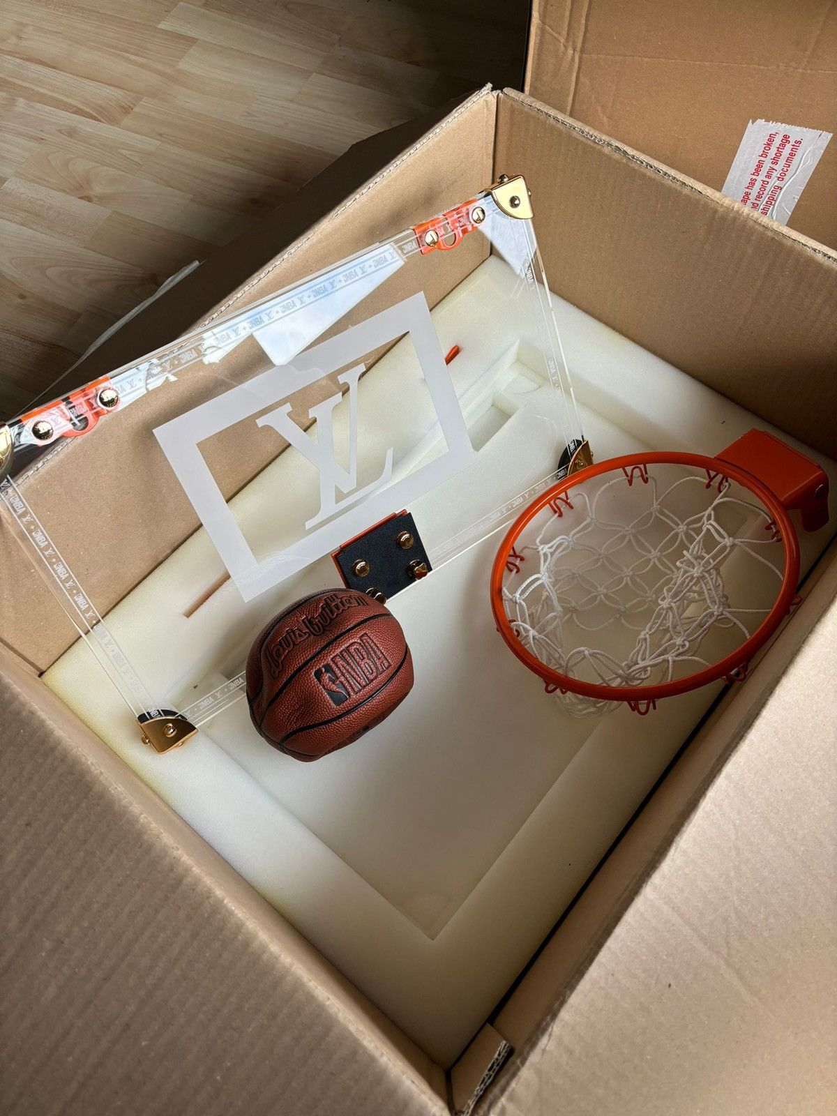 Louis Vuitton × NBA × Virgil Abloh Louis Vuitton x NBA Mini Basketball Hoop plexiglass Size ONE SIZE - 1 Thumbnail