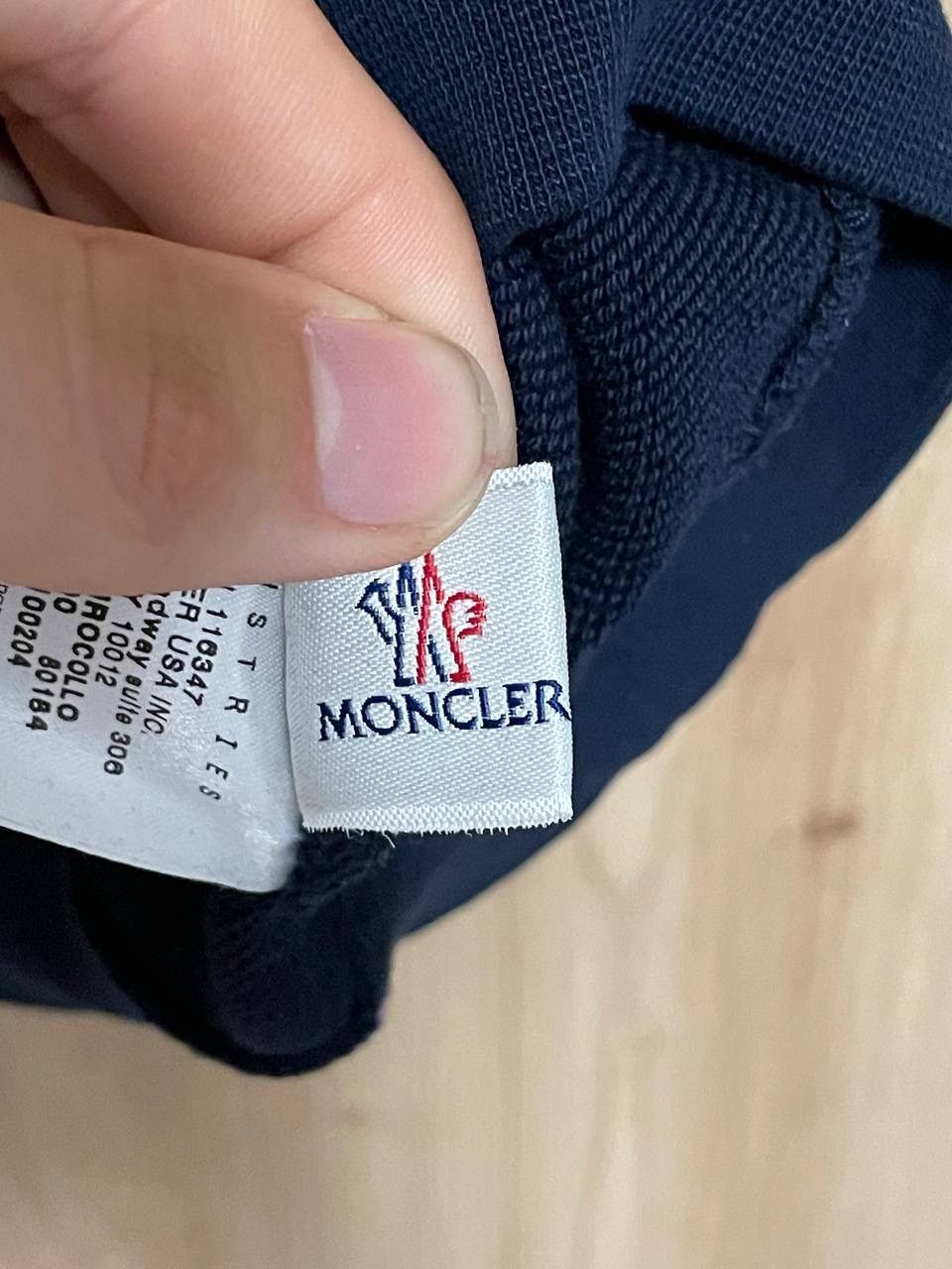 Moncler Moncler Grenoble Tshirt Size S Havy Blue Tee Size US S / EU 44-46 / 1 - 9 Thumbnail