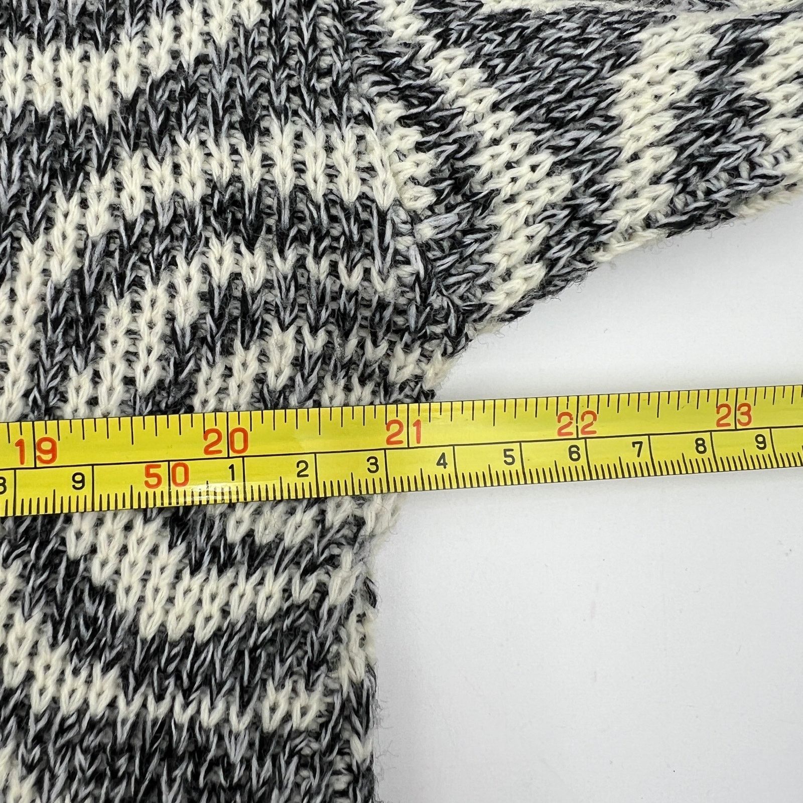 Vintage Spiral Acrylic Knit Turtleneck Sweater Pullover Gray Jumper Size L / US 10 / IT 46 - 4 Thumbnail