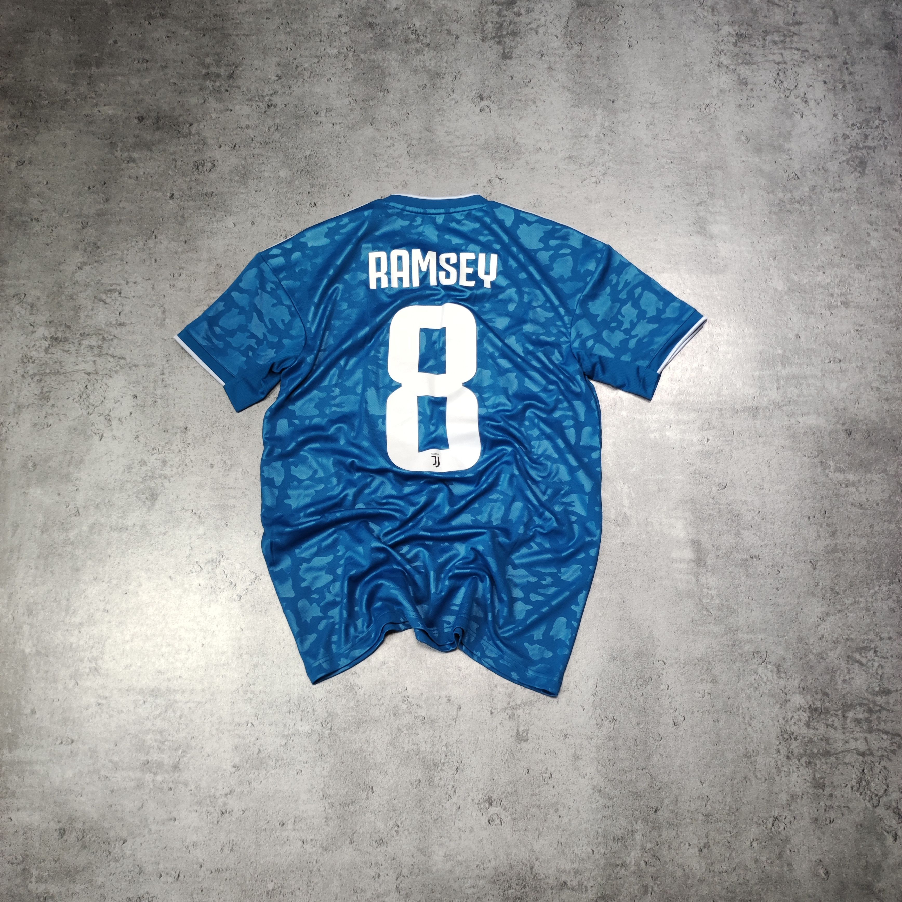 Adidas RARE #8 Ramsey Juventus FC Away Match Adidas Jersey Size US L / EU 52-54 / 3 - 1 Thumbnail