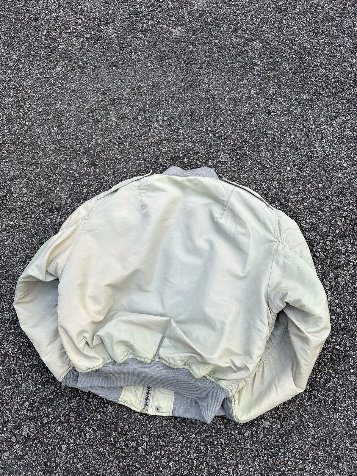 Vintage 🪖Vintage MA-1 Man Intermediate Creamy Green Bomber Jacket Size US M / EU 48-50 / 2 - 10 Thumbnail