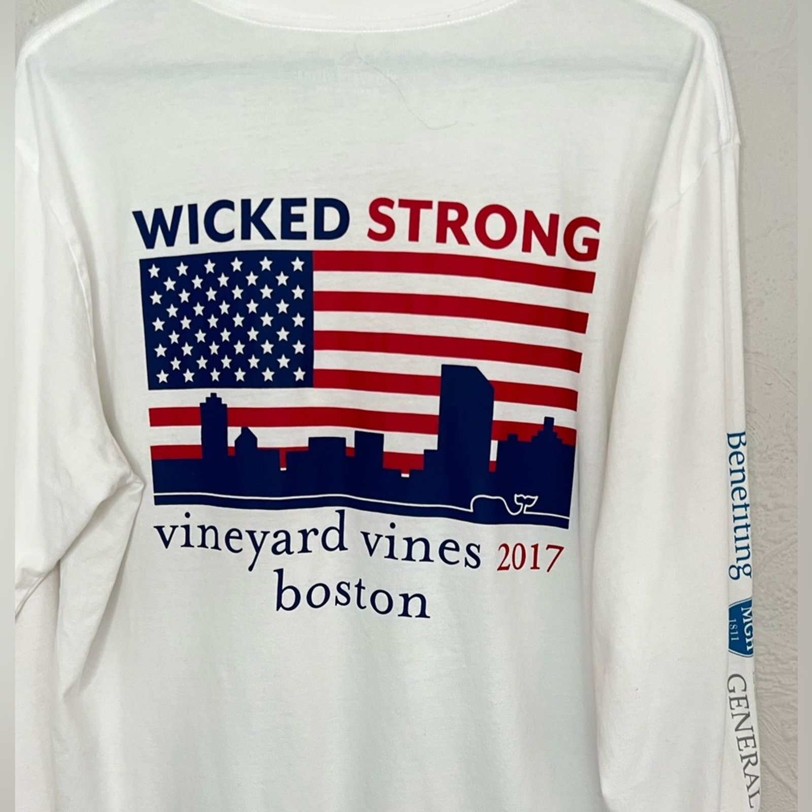 Vineyard Vines Vineyard Vines 2017 Boston Marathon Wicked Strong LONGSLEEVE Size US S / EU 44-46 / 1 - 2 Thumbnail