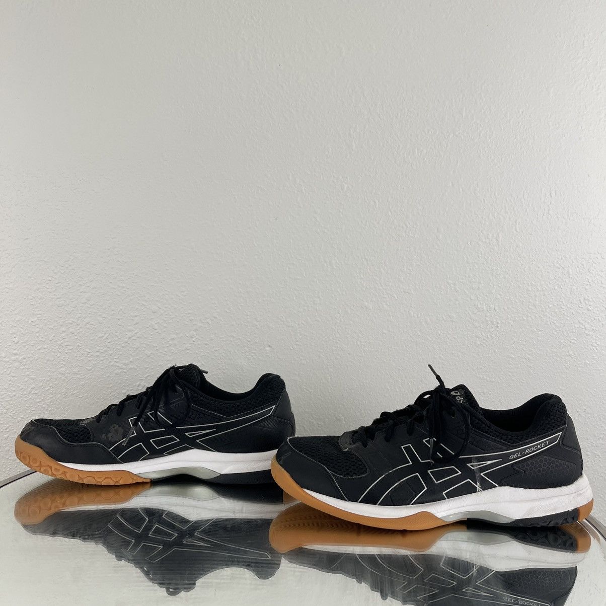 Asics ASICS Womens Black White Gel-Rocket 8 B756Y Sport Shoes Size US 9 / IT 39 - 8 Thumbnail