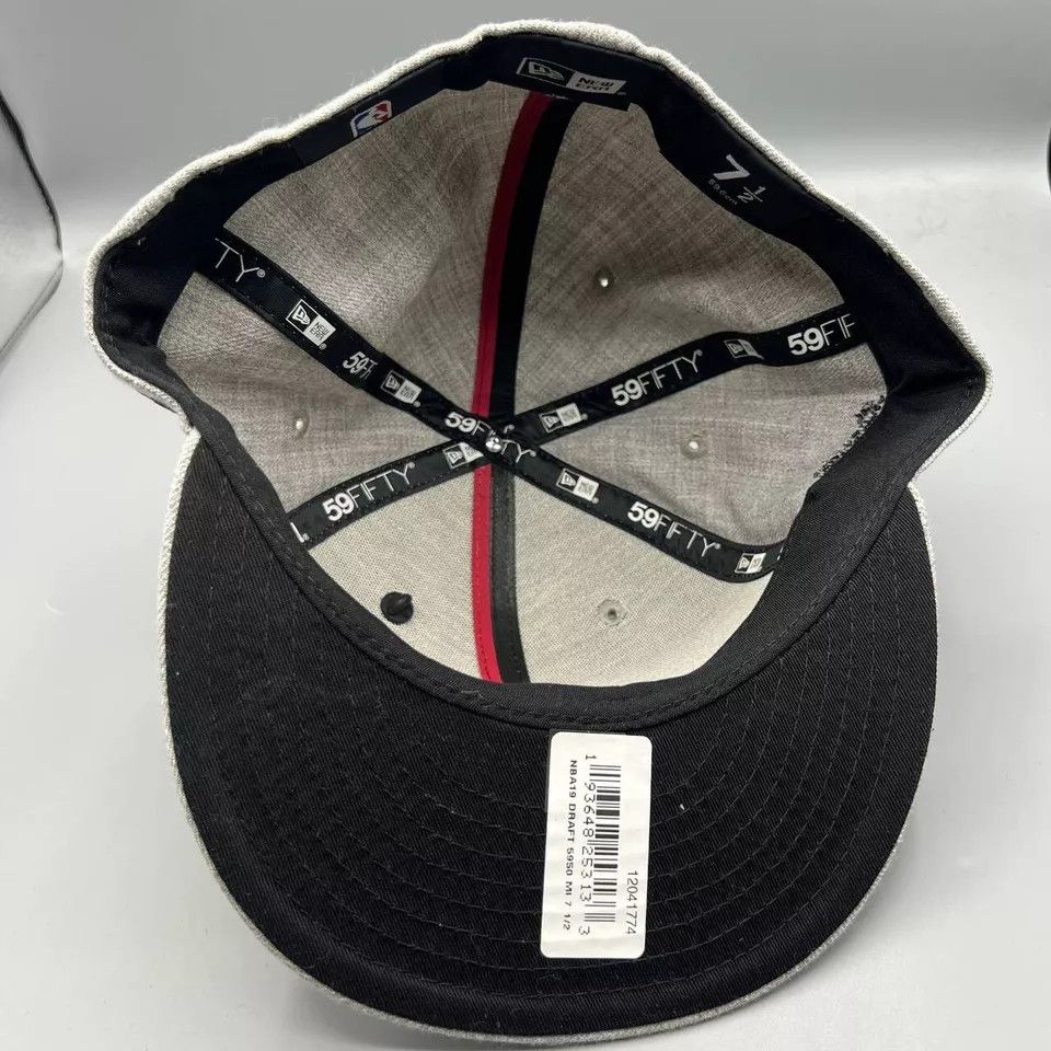 New Era Miami Heat Hat Men 7 1/2 59Fifty New Era Fitted New with Pin Size ONE SIZE - 7 Thumbnail