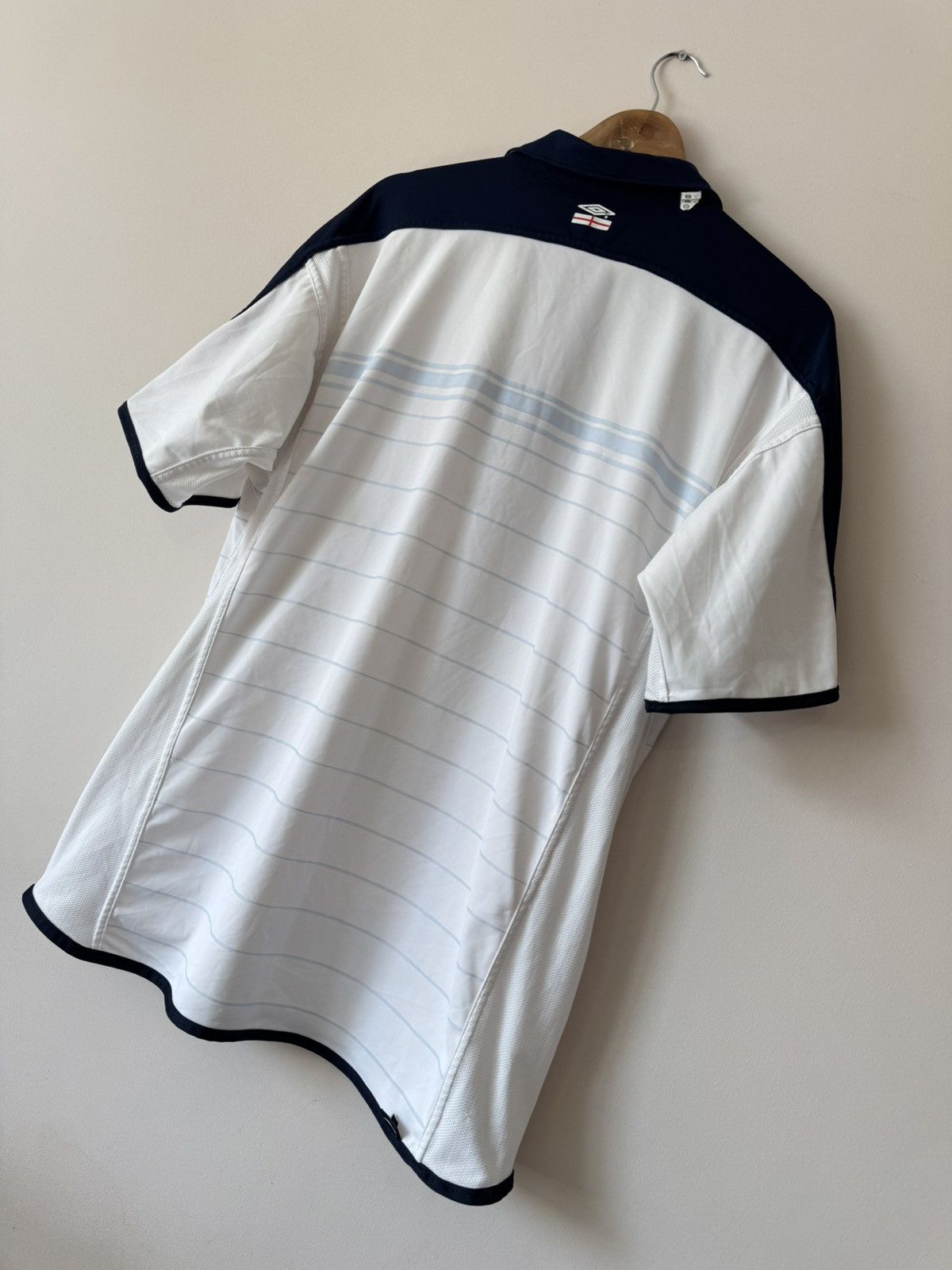 Umbro Vintage England 2004-2005 Home Soccer Jersey Football Shirt Size US XL / EU 56 / 4 - 15 Thumbnail
