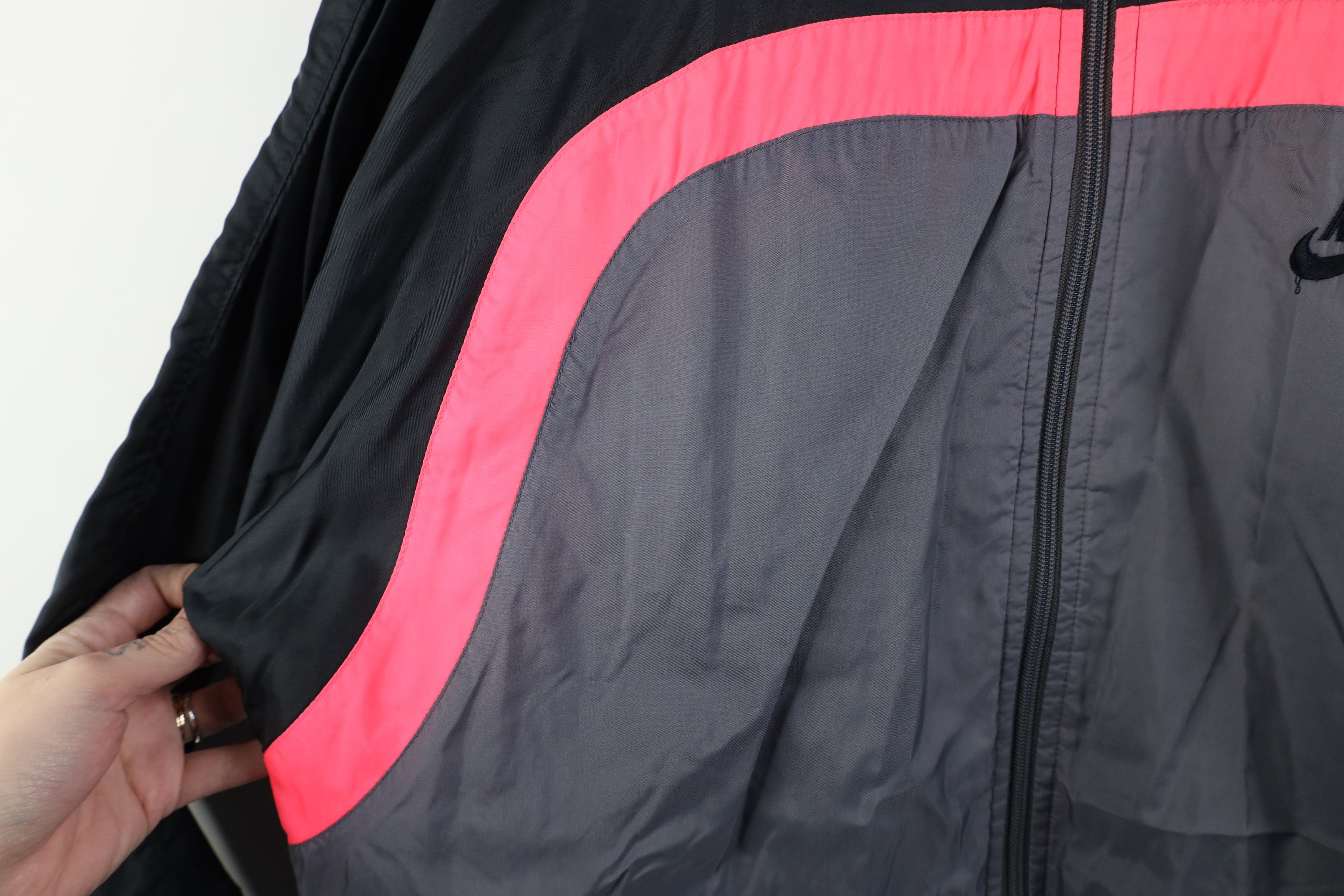 Nike Vintage 80s 90s Nike Mini Swoosh Hooded Windbreaker Jacket Size US L / EU 52-54 / 3 - 6 Thumbnail