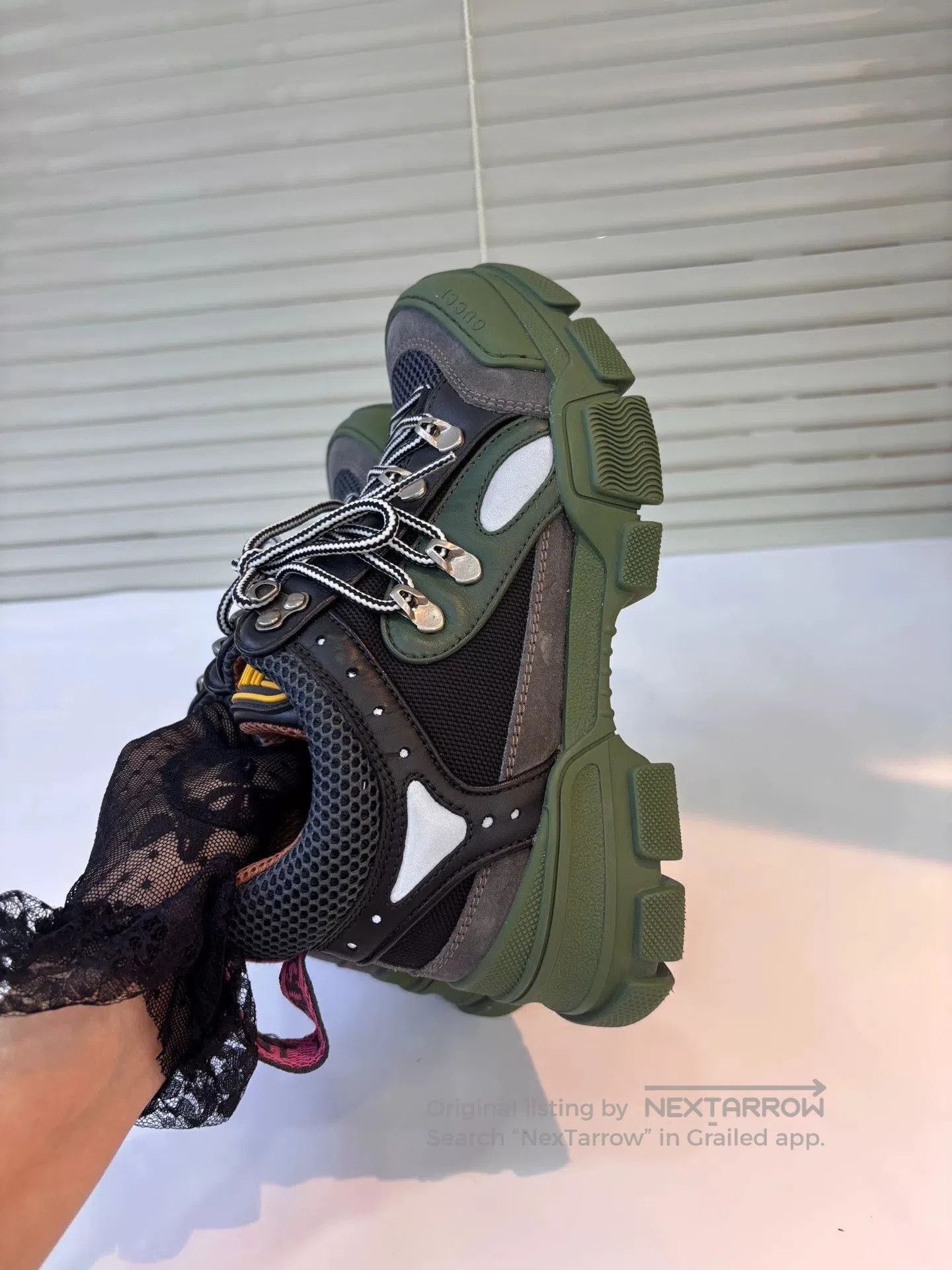 Gucci Gucci Olive Green Sneakers Size 36. Size US 5 / IT 35 - 4 Thumbnail