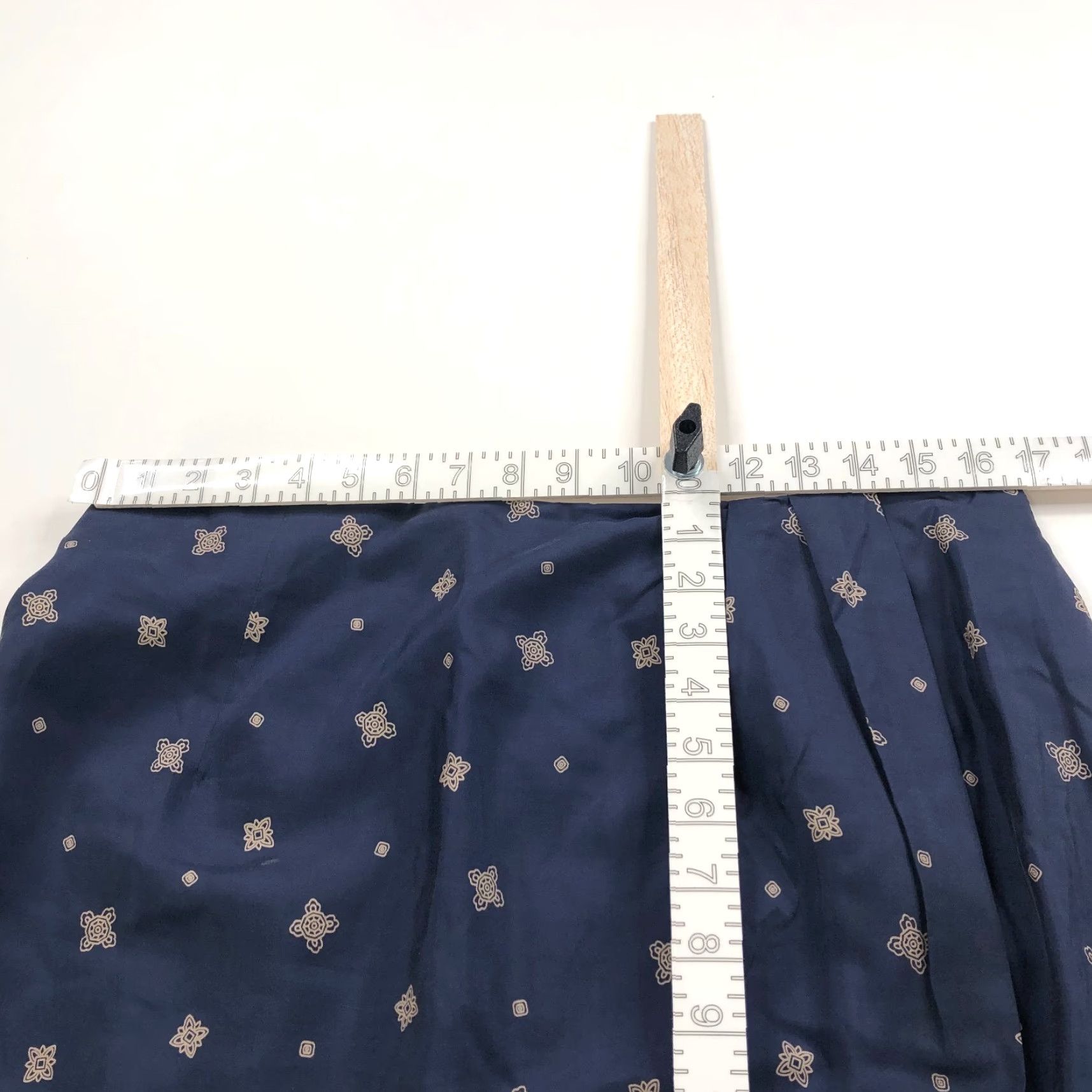 Vintage Chaus Skirt Midi Faux Wrap Zip Lined 18 34 In Blue Vintage VTG 100% Silk Geometric Pattern Lined Size 40" / US 18 - 5 Thumbnail