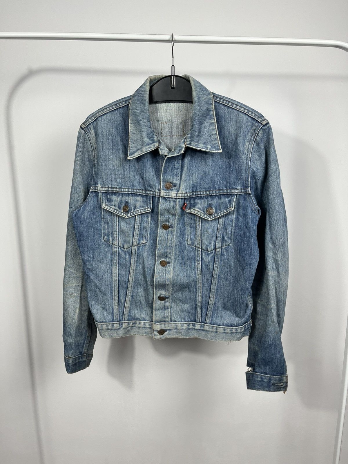 Levi's Vintage Levi’s Denim Jacket 1978 Made in France Faded Blue Size M / US 6-8 / IT 42-44 - 1 Thumbnail
