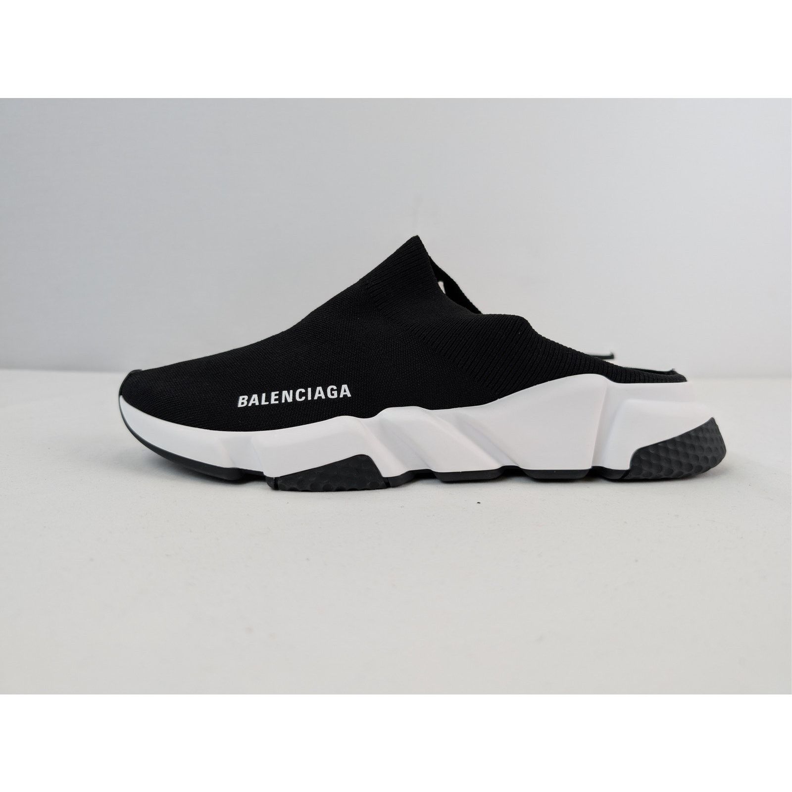 Balenciaga o1rshd1 Speed Mule Slide Slipper in Black / White Size US 10 / EU 43 - 11 Thumbnail