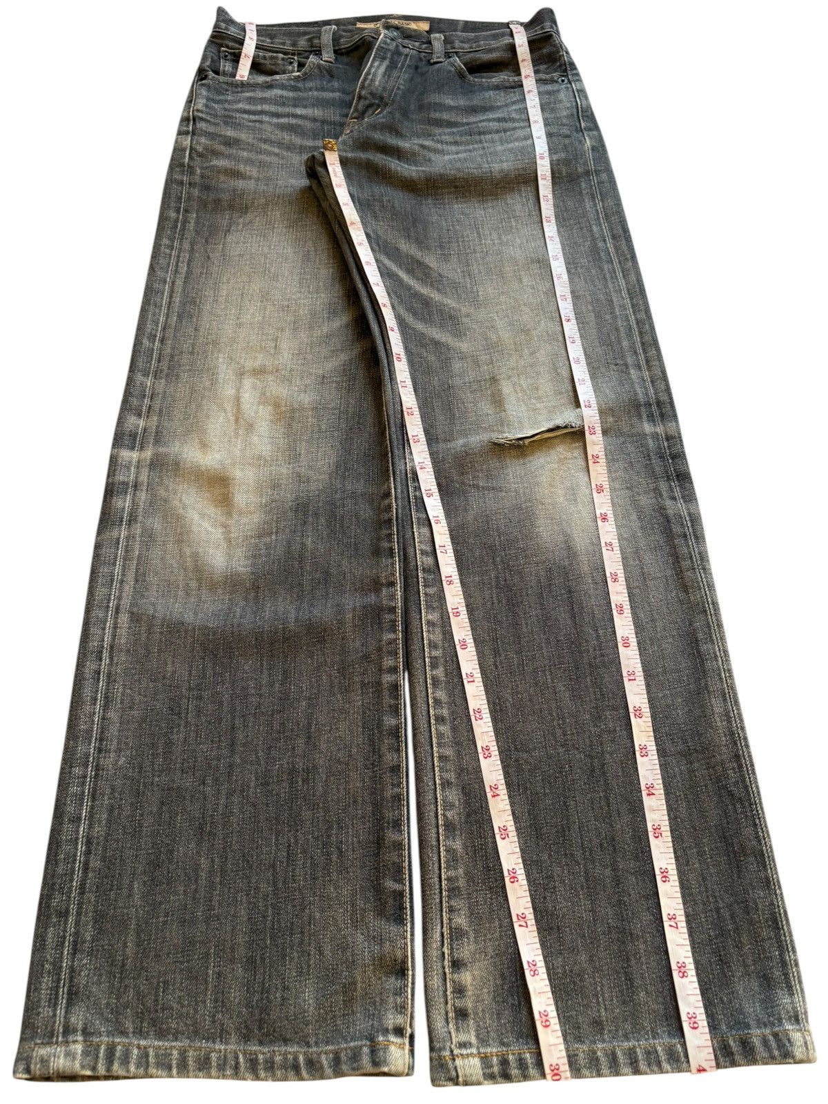 Uniqlo Vintage Uniqlo Rusty Mud Wash Distressed Loose Jeans Size US 29 - 13 Thumbnail